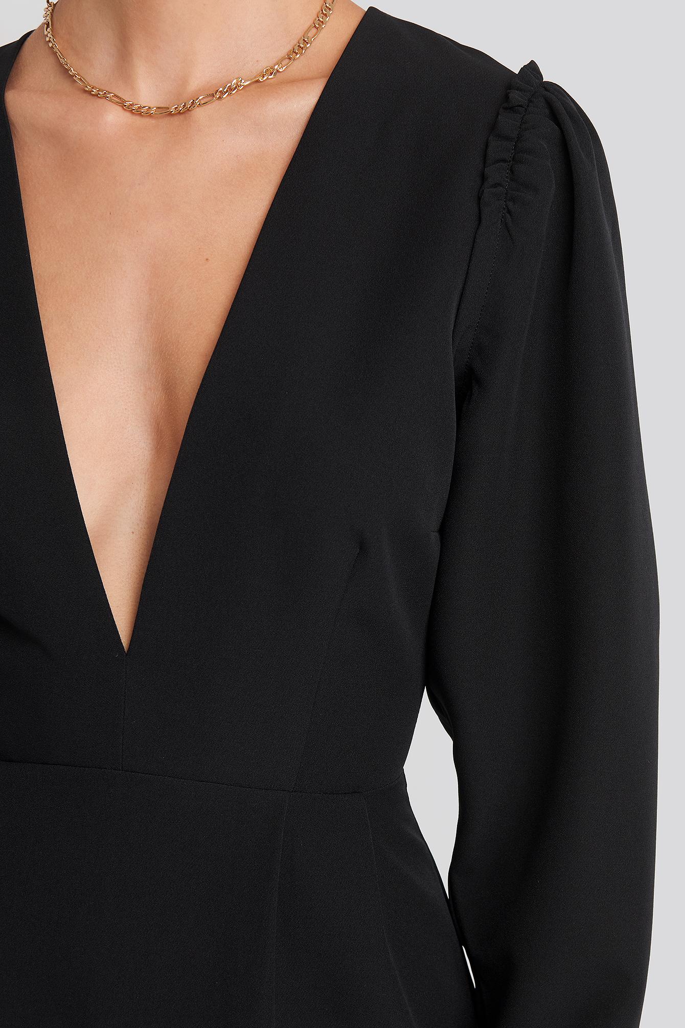 NA-KD Synthetic Black Deep V-neck Puff 
