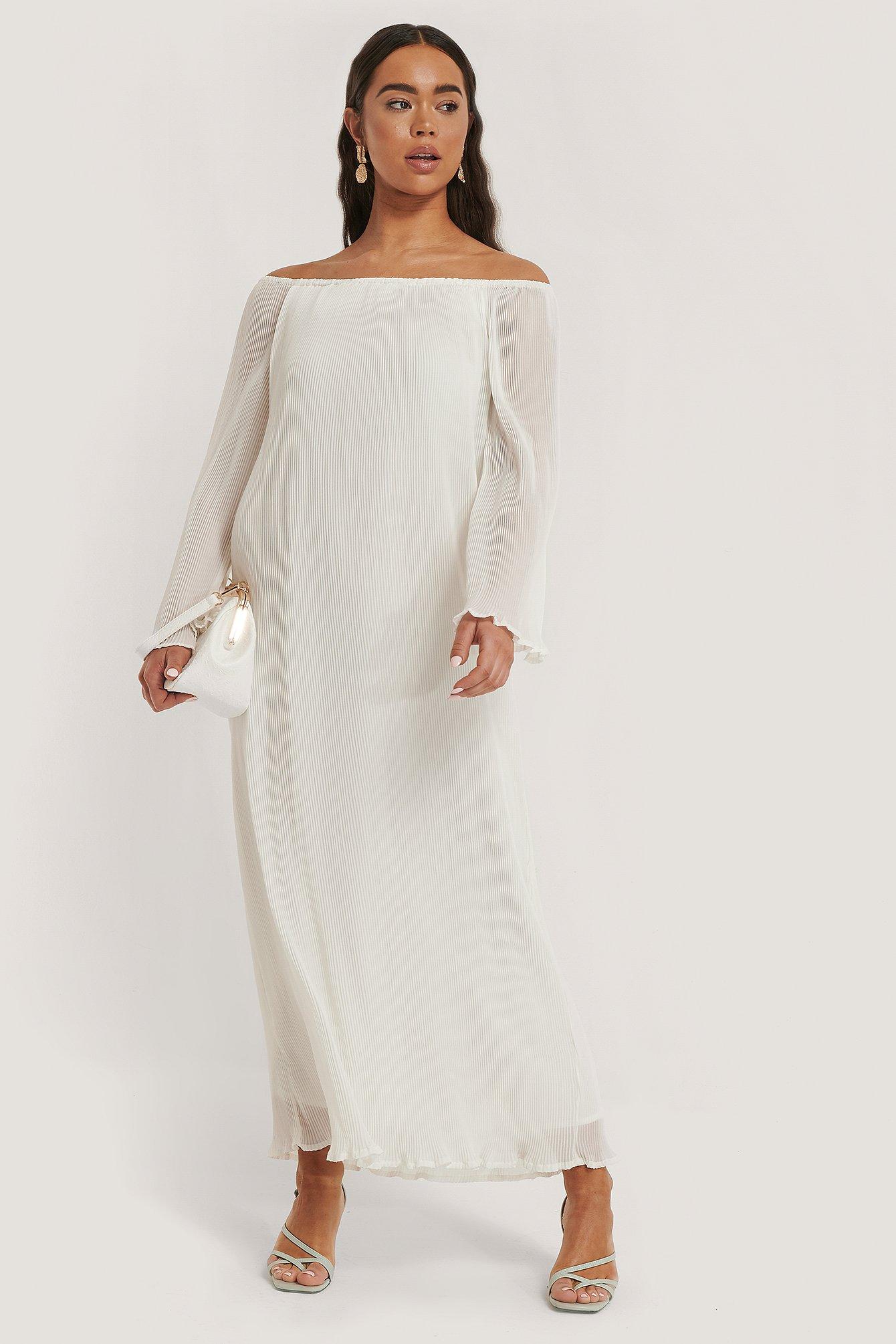NA-KD White Long Sleeve Pleated Maxi Dress | Lyst
