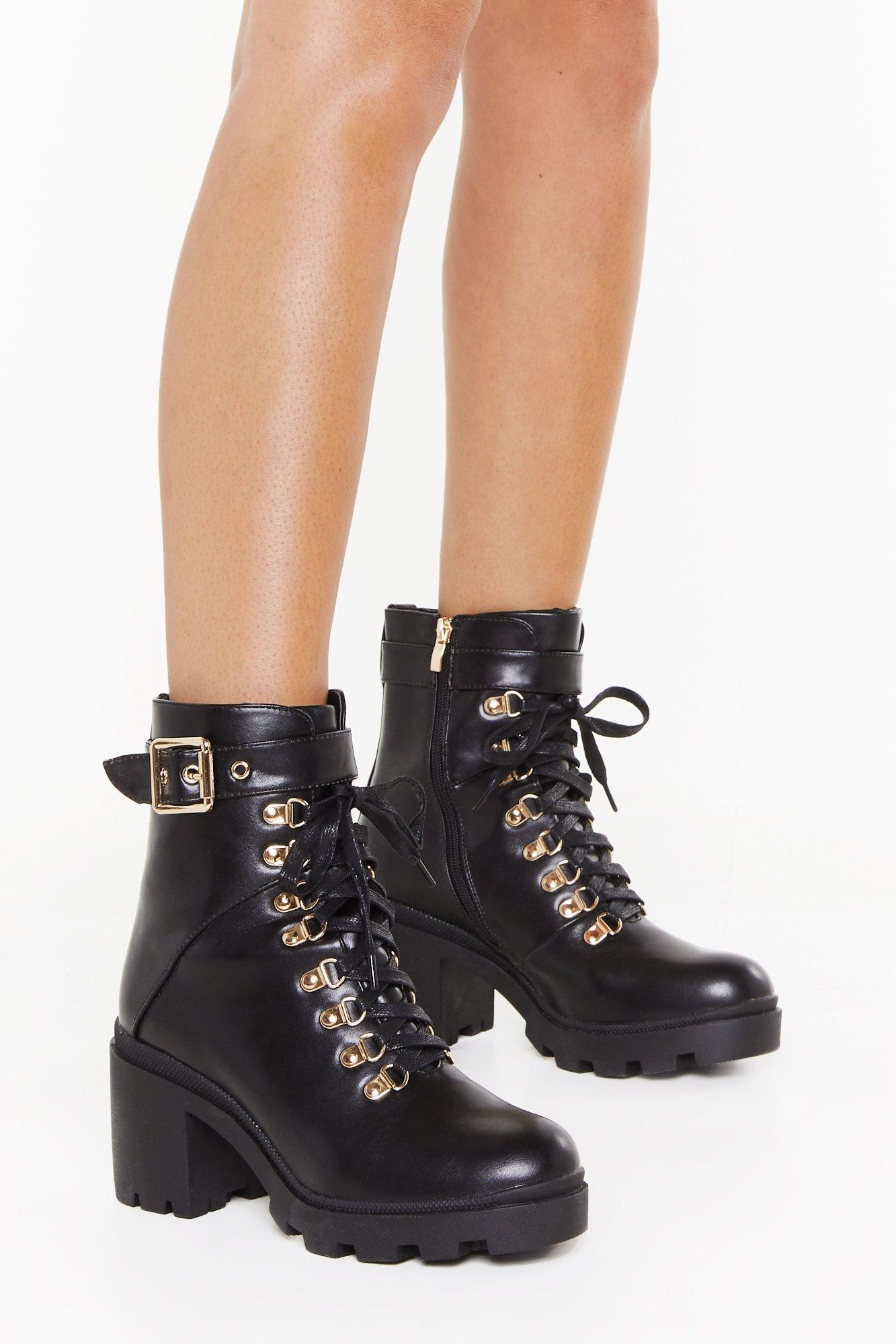 black lace up boots block heel