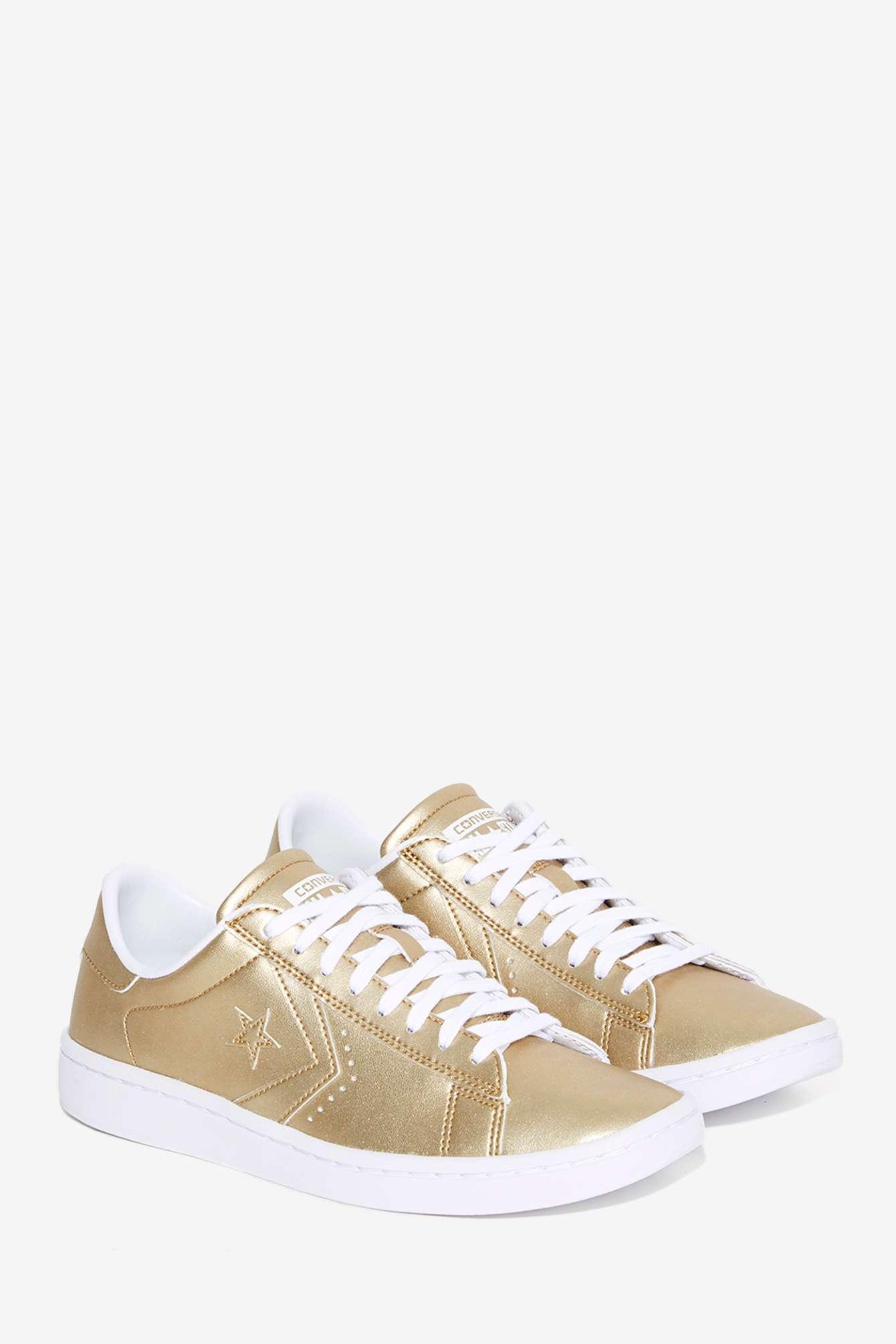 converse leather vegan