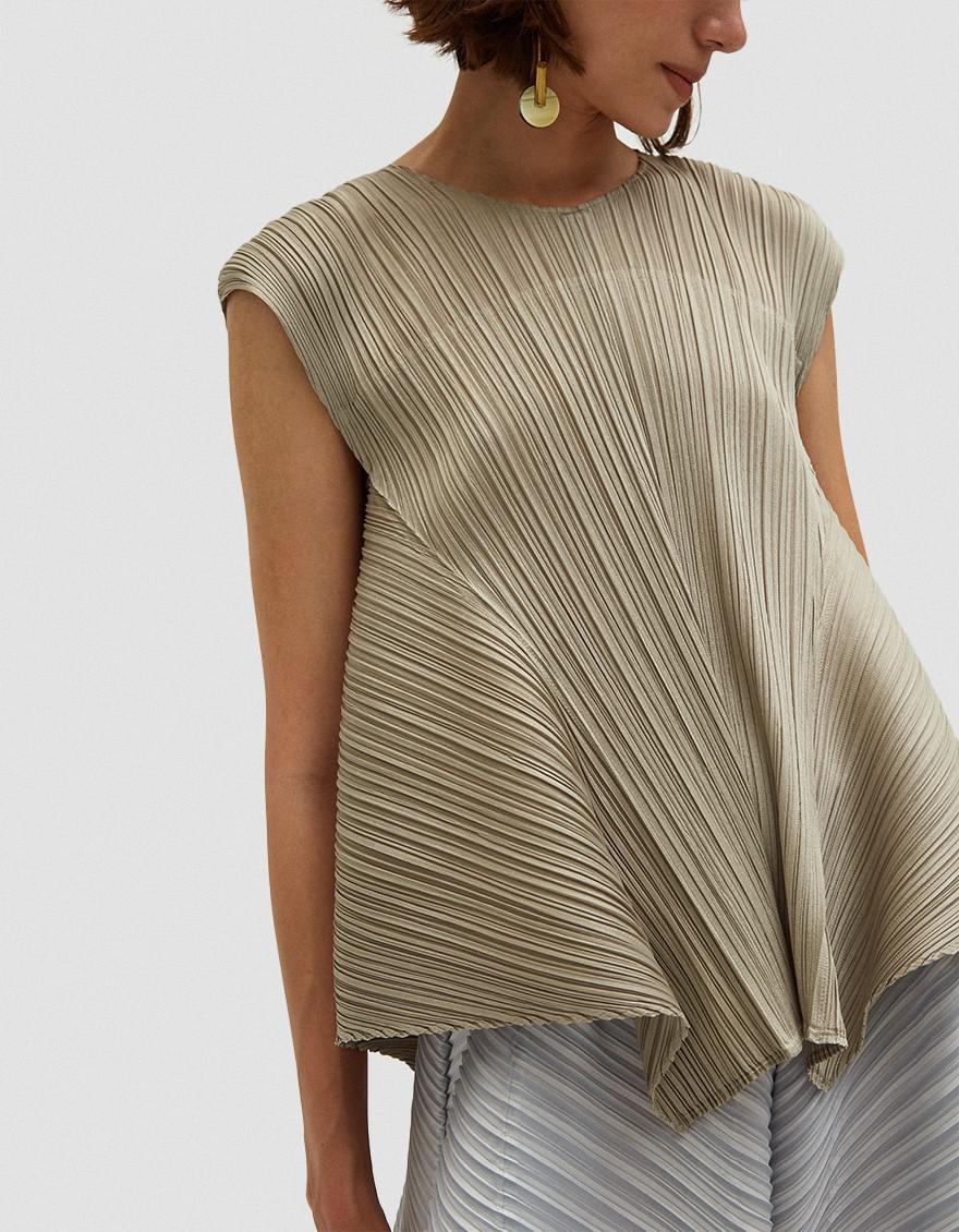 Pleats Please Issey Miyake Curvy Form Blouse in Natural - Lyst