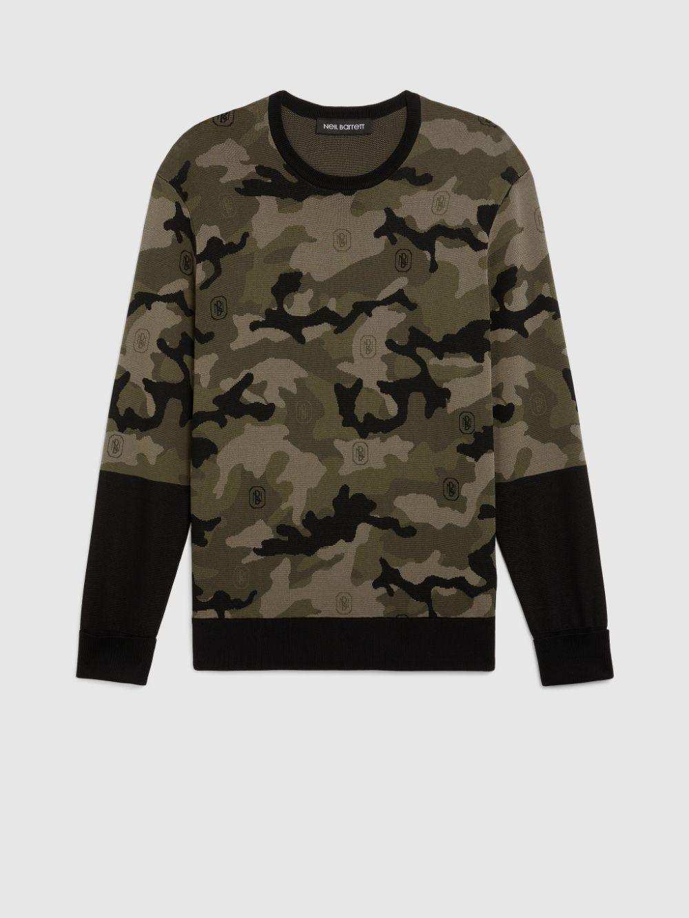 supreme studded collars hooded