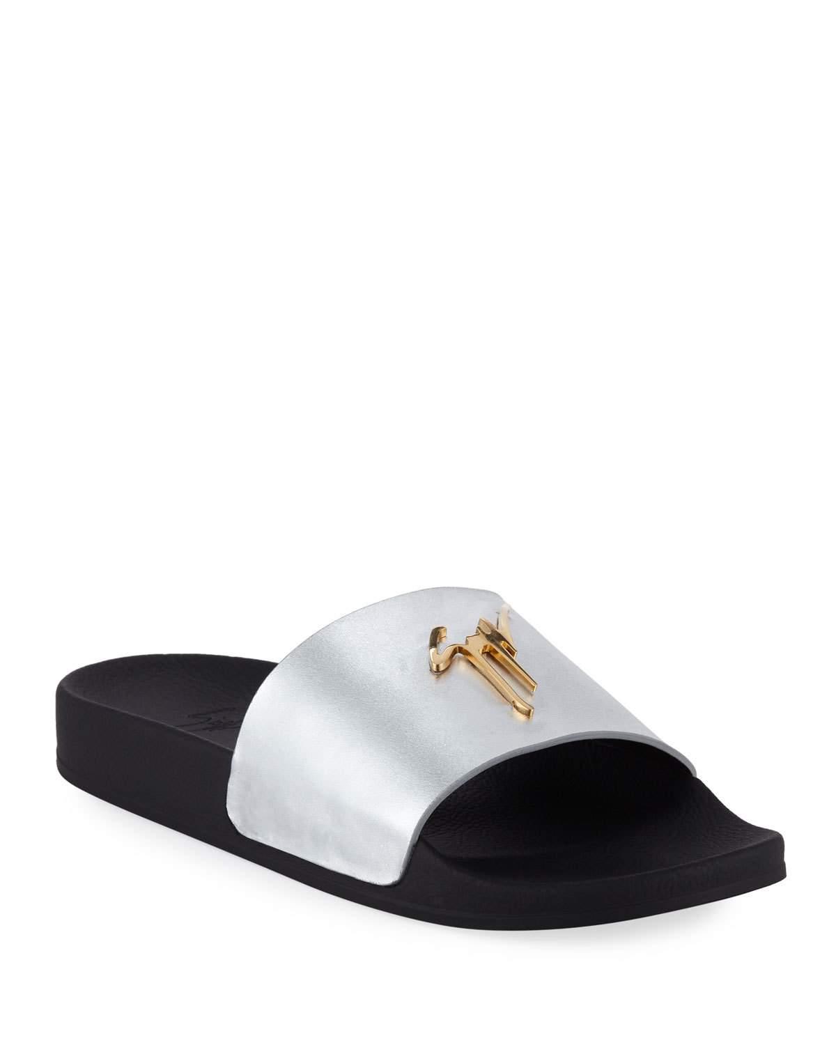 nike benassi pocket slides