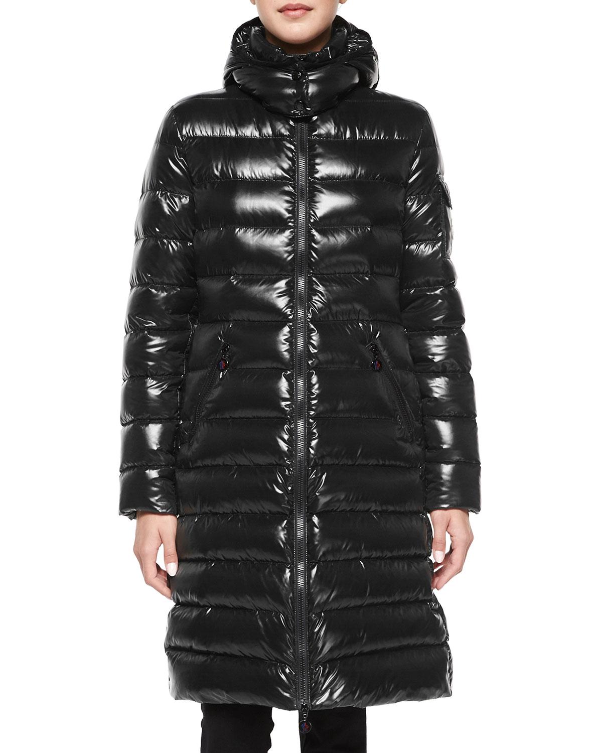 Moncler Moka Shiny Fitted Puffer Coat With Hood in Black - Save 16% - Lyst
