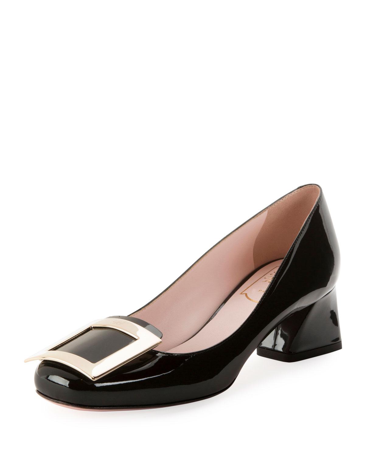 très vivier metal buckle pumps