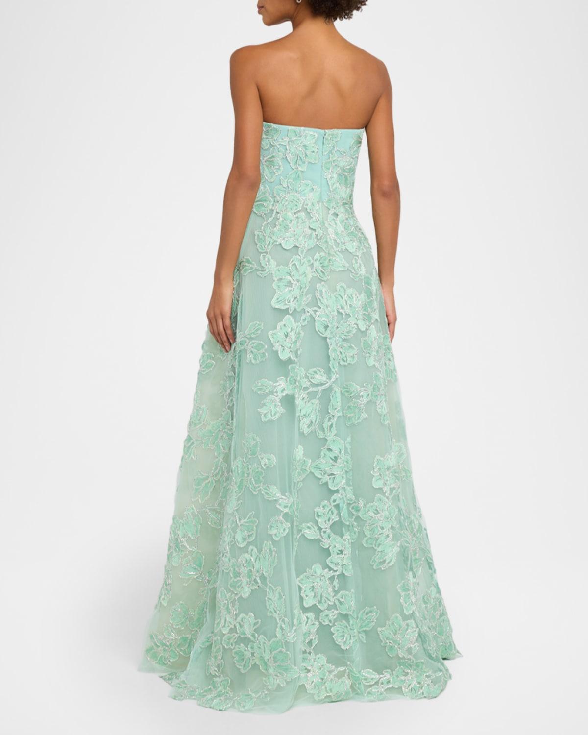 green emerald velvet dress Look 1