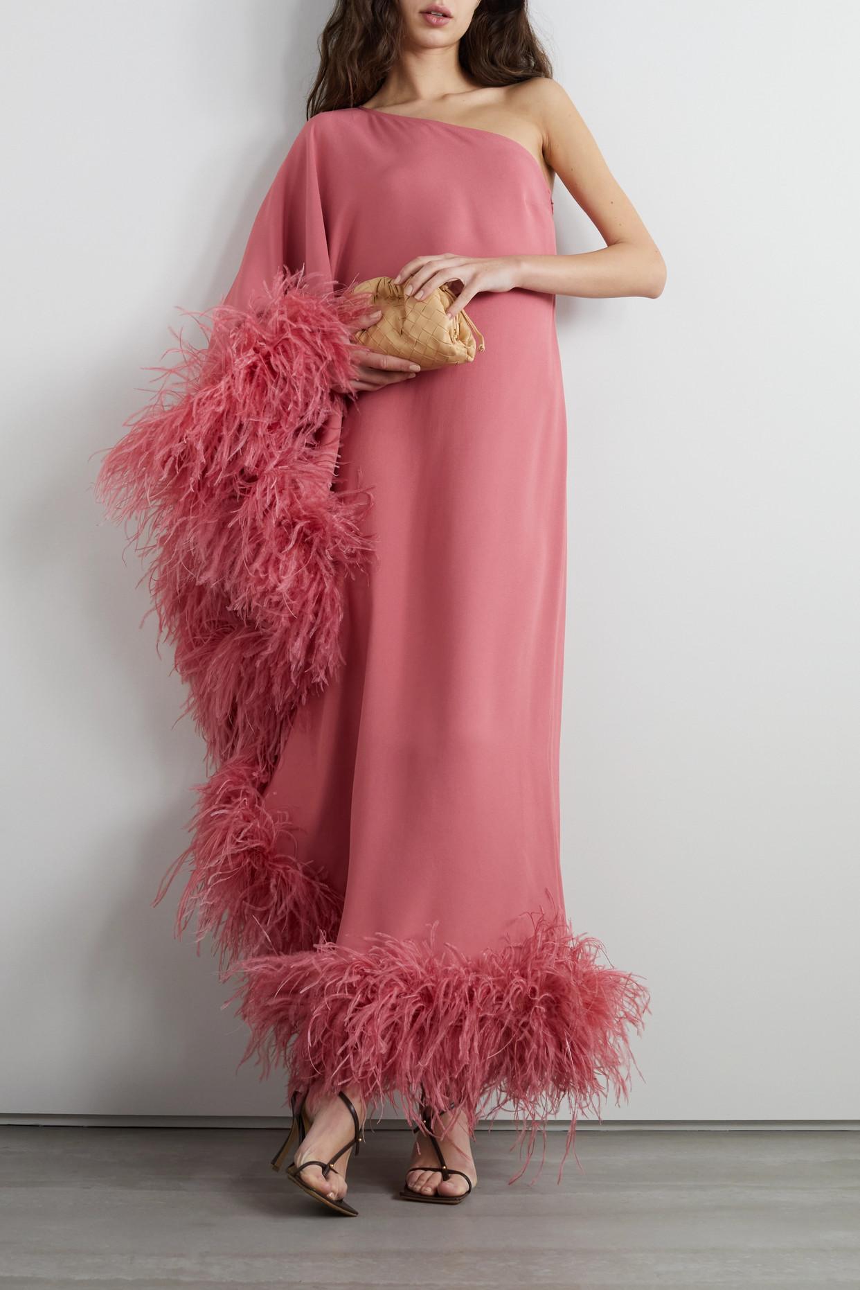 Taller Marmo Ubud One-sleeve Feather-trimmed Crepe Maxi Dress in Pink | Lyst