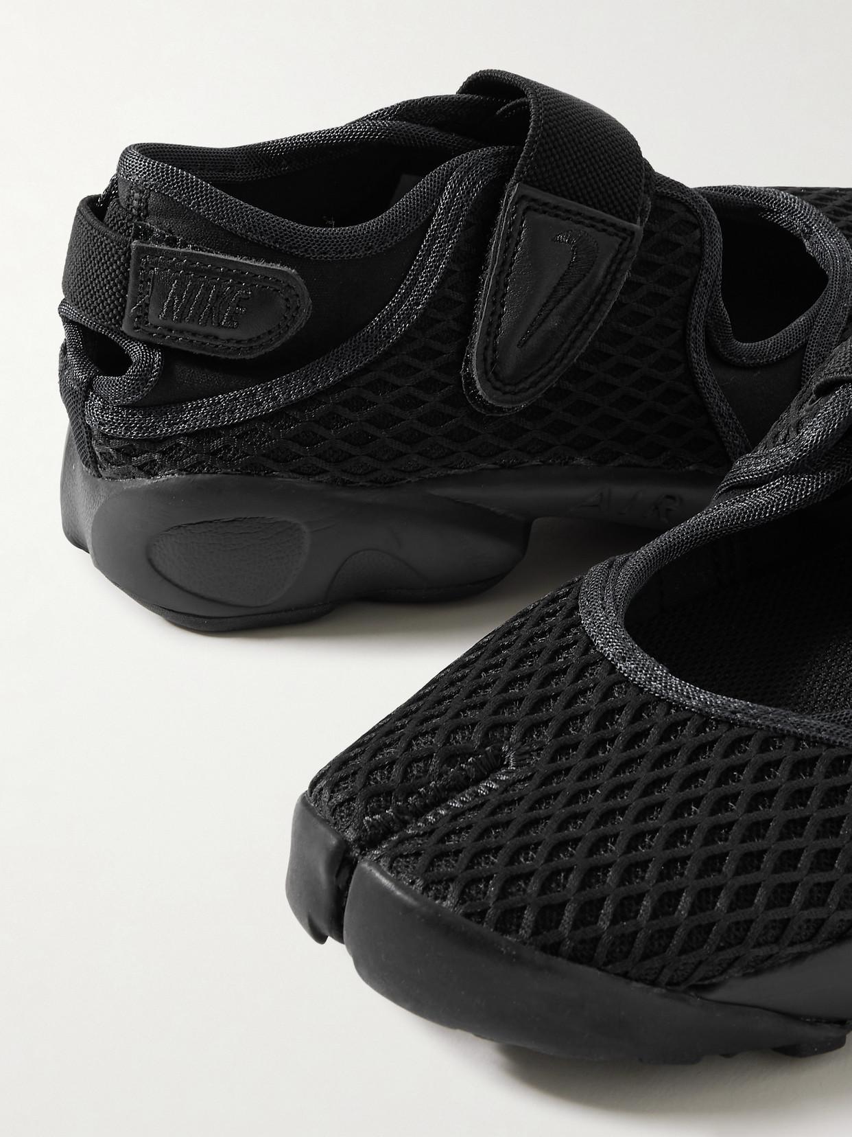Split Toe Nike Air Rift Breathe Triple Black Nike Air Rift Triple 