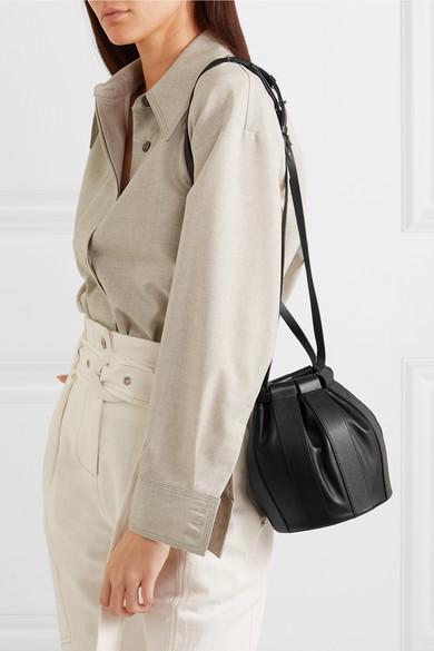 Low Classic Leather Bucket Bag in Black - Lyst