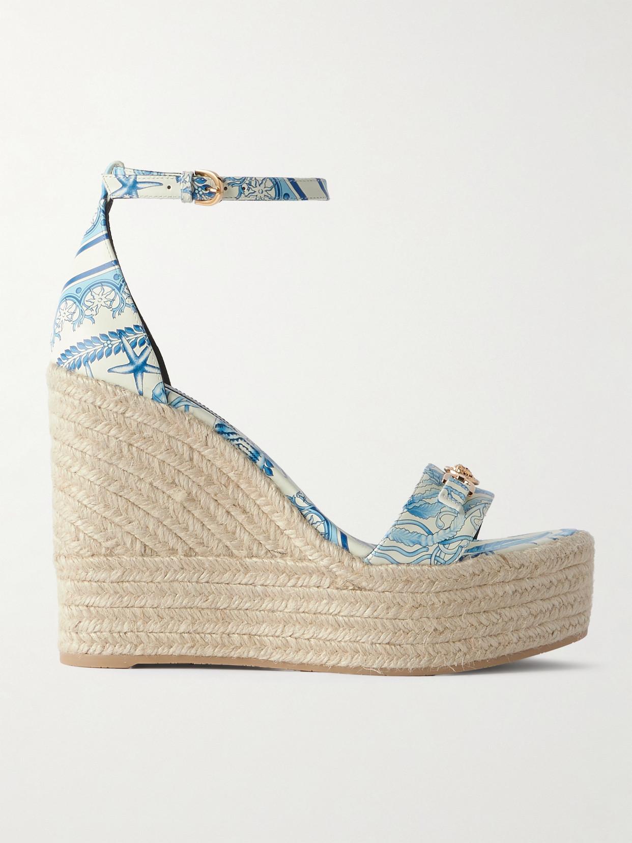 サンダル・ミュール VERSACE  Wedges Women Fabric Blue/Denim Versace 120mm Barocco-denim Espadrilles | Blue | FARFETCH