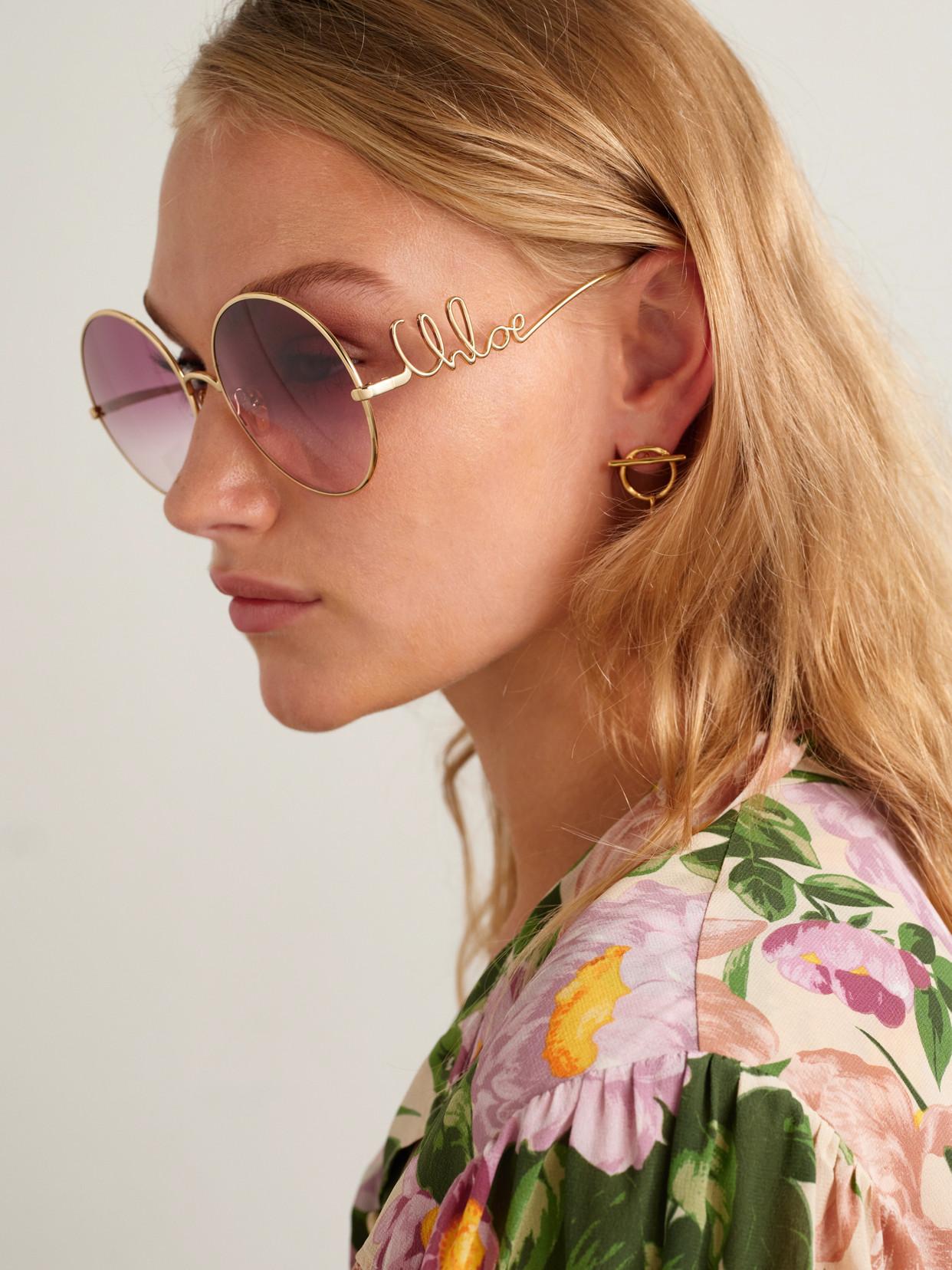 chloe-Gold-Iconic-Round-Frame-