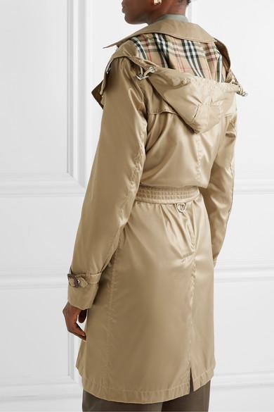 Burberry The Kensington Hooded Econyl Trench Coat in Natural | Lyst