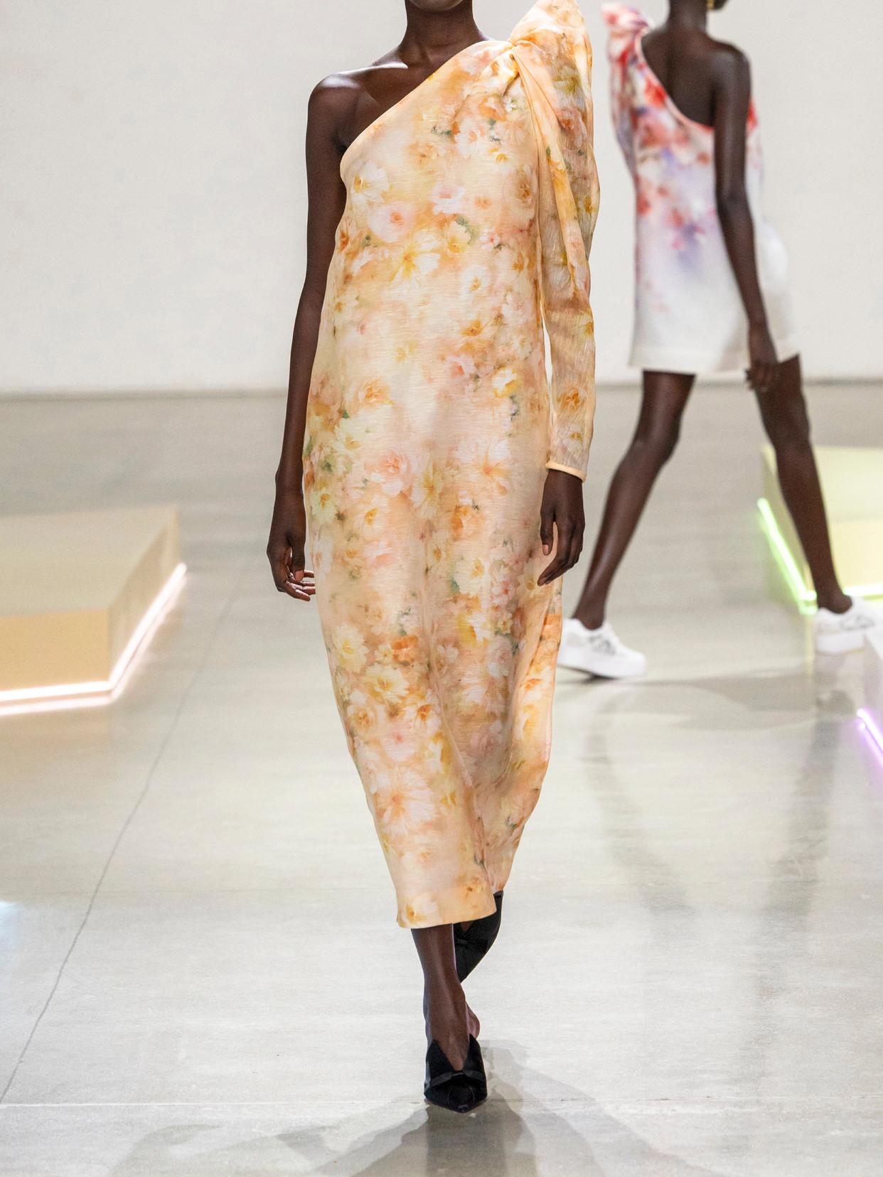 【Zimmermann】ACACIA ONE SHOULDER MIDI DRESS ワンショルダー Zimmermann Acacia One Shoulder Midi Dress | Shopbop