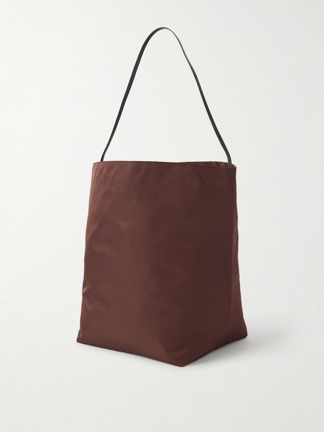 Valesque Bucket Leather-Trimmed Shell Tote in White | Lyst