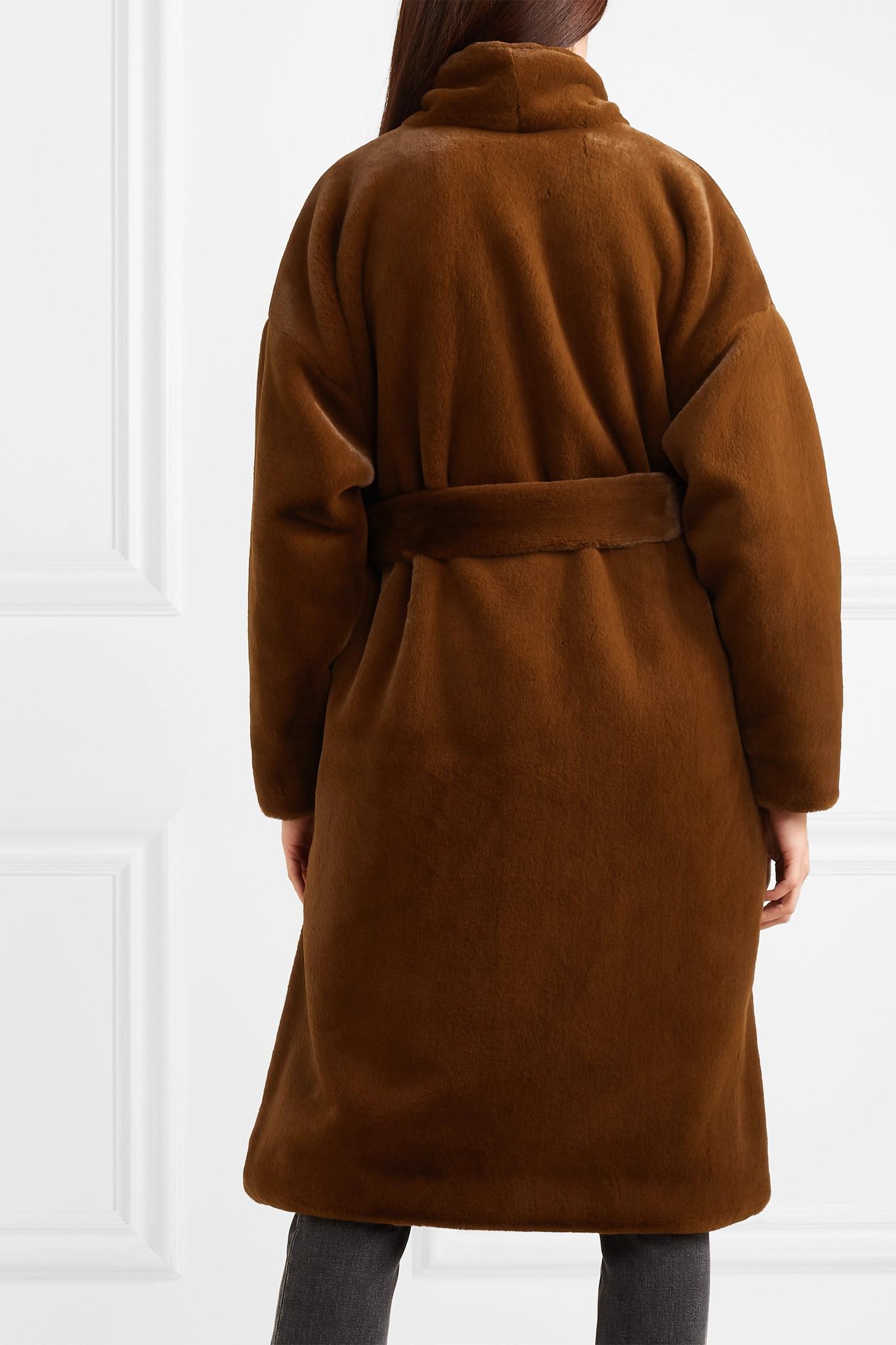Totême Chelsea Belted Faux Fur Coat in Chocolate (Brown) - Lyst