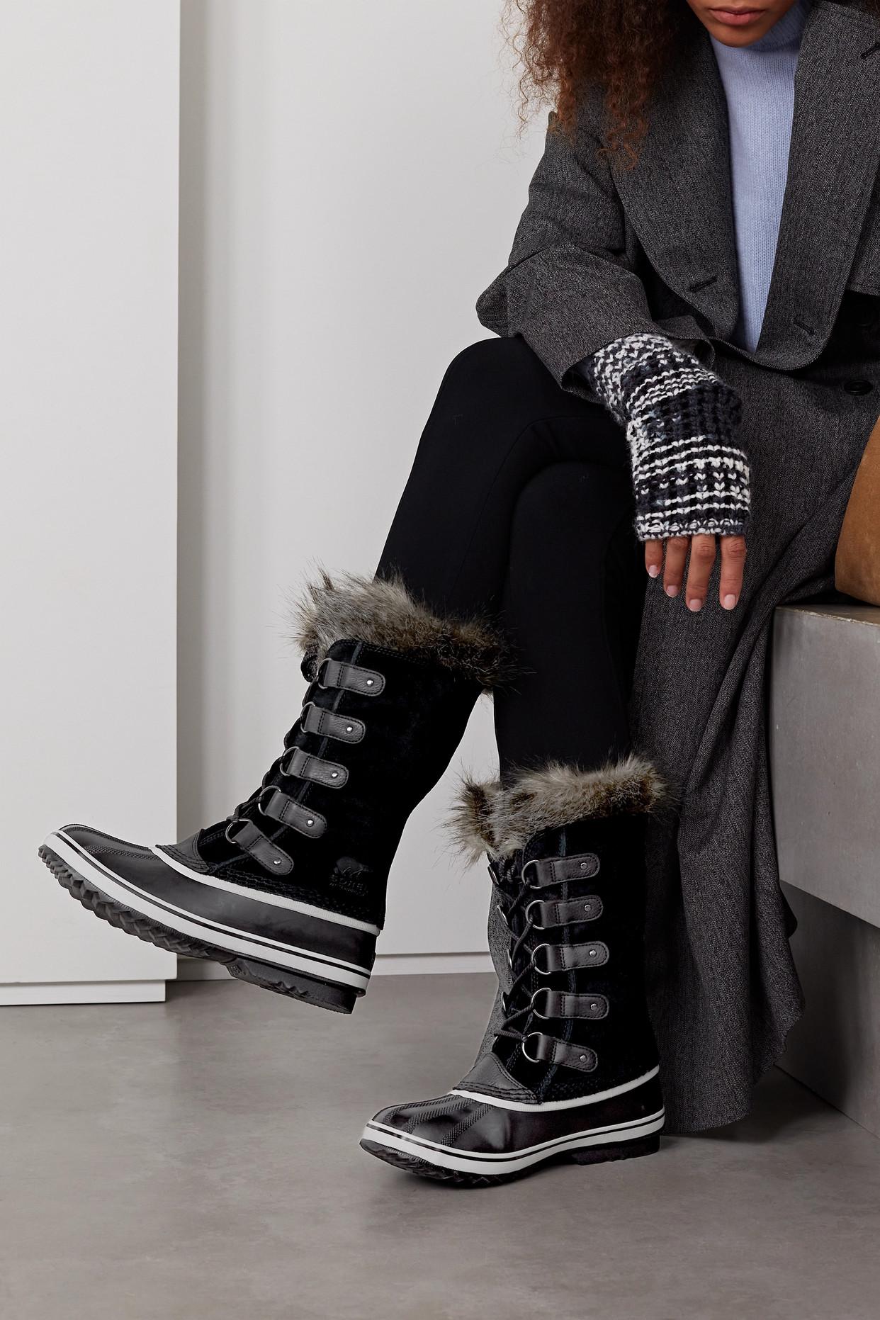 ten tweede Banket Markeer Sorel Joan Of Arctic Faux Fur-trimmed Waterproof Suede And Rubber Boots in  Black | Lyst