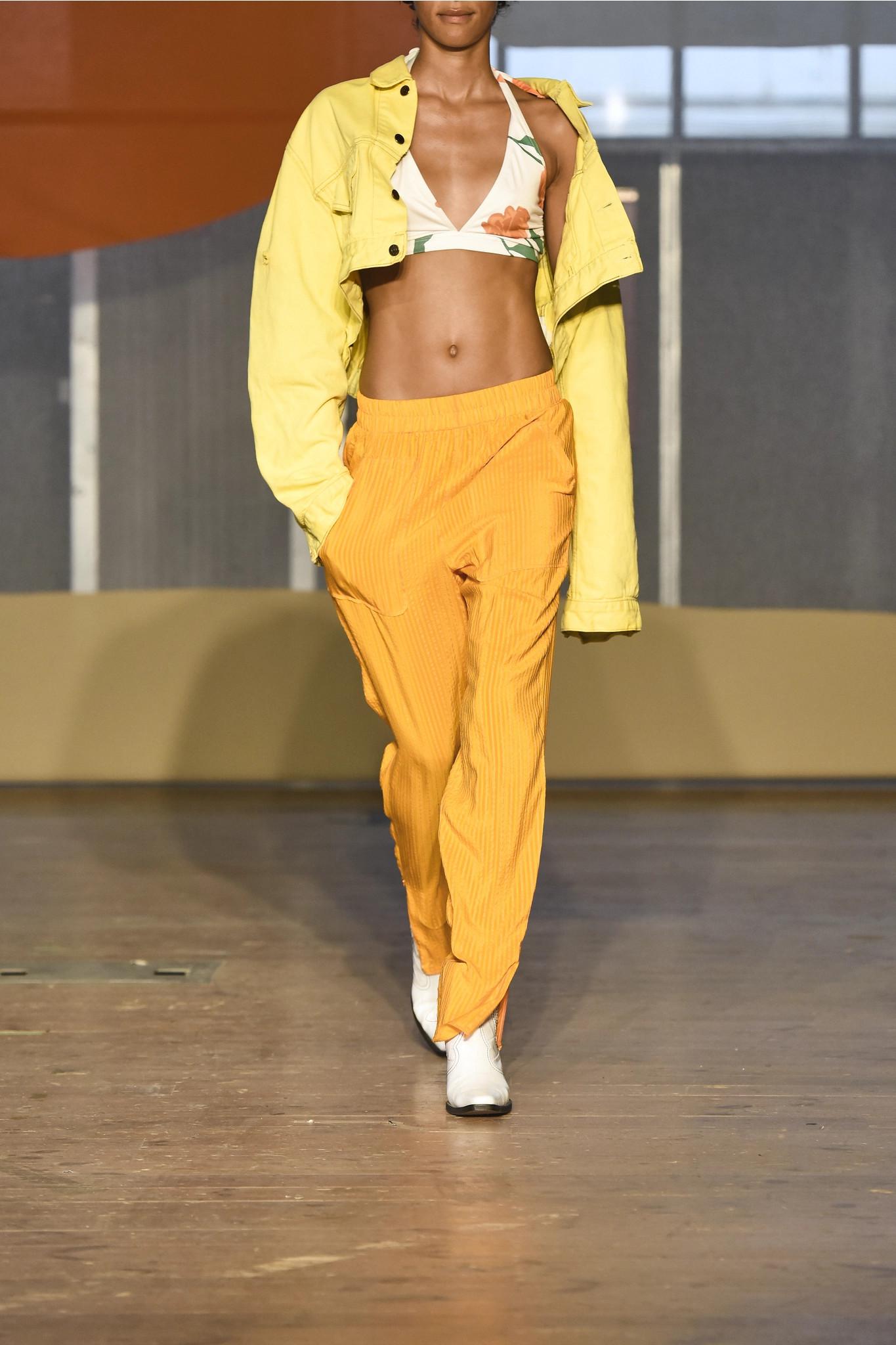 Ganni Cropped Denim Jacket in Yellow | Lyst