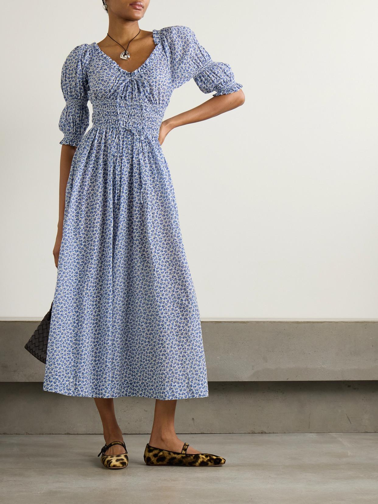 Doen Ischia Shirred Floral-Print Organic Cotton-Voile Midi Dress in Blue |  Lyst