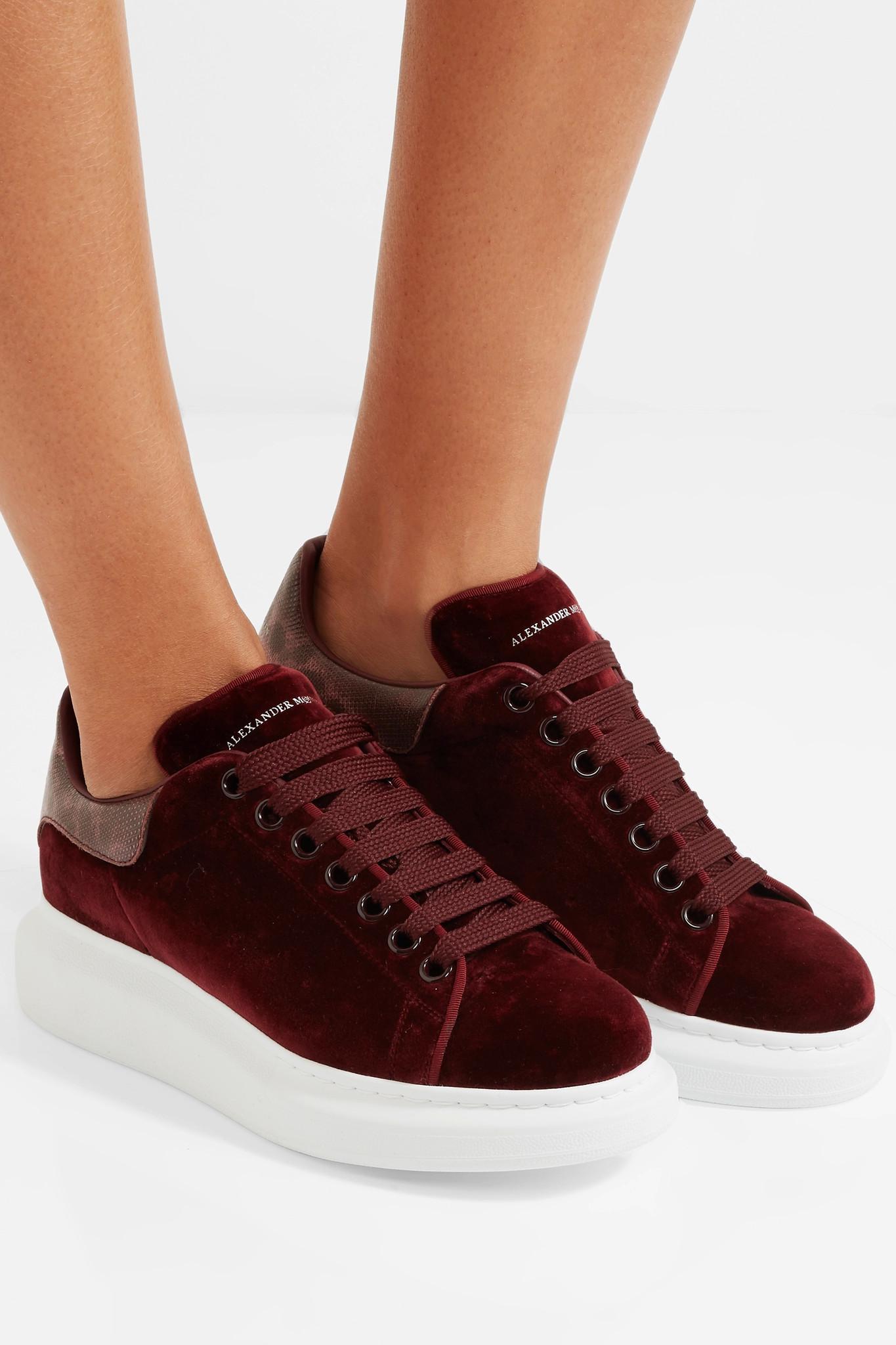 Alexander McQueen Snake-trimmed Velvet Exaggerated-sole Sneakers in Red |  Lyst