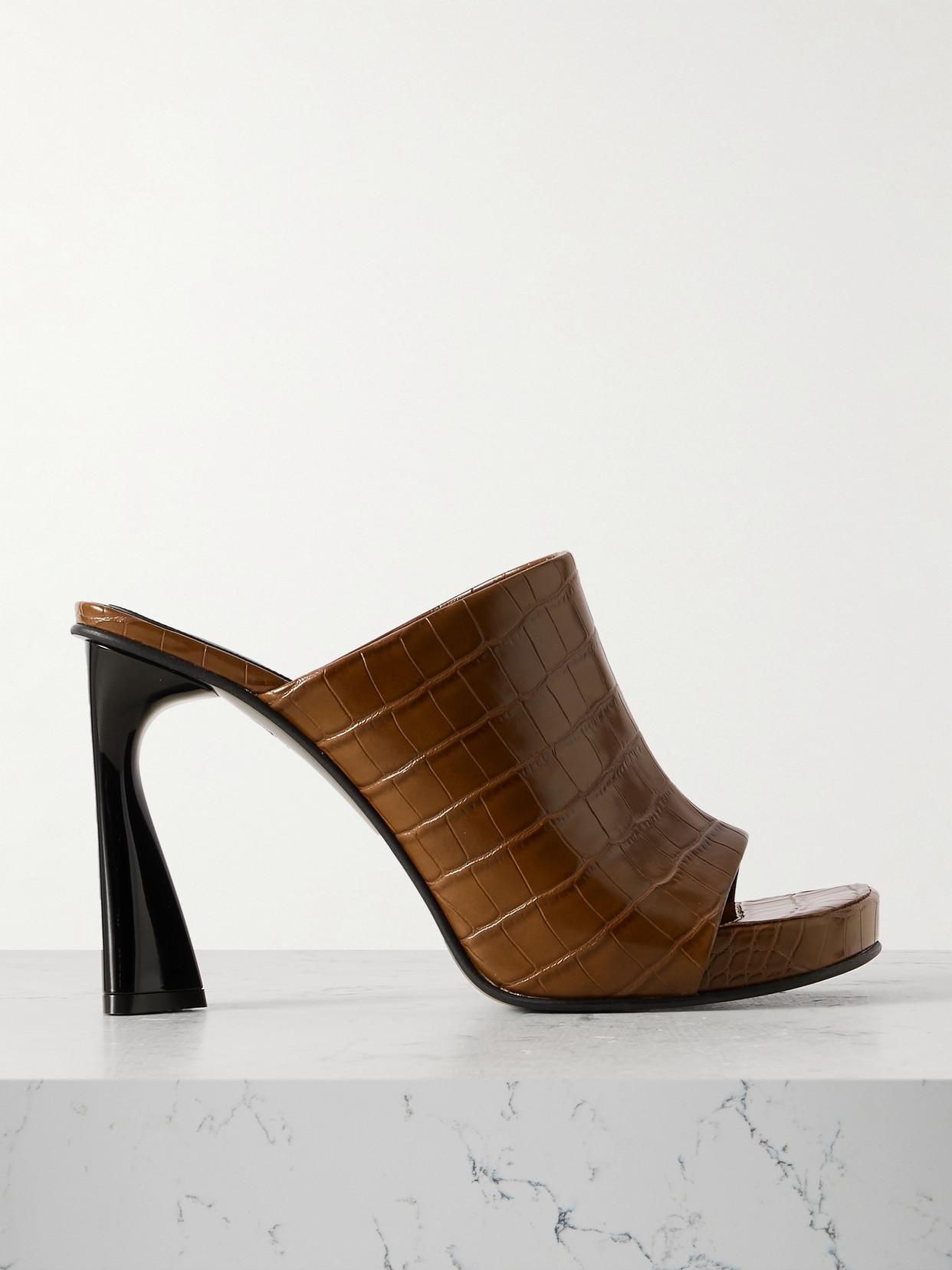 【関税&送料込】Stella Mccartney Black Alter Mat Elsa Mules Stella McCartney Elsa Eco Alter 70MM Pointed Mules | Saks