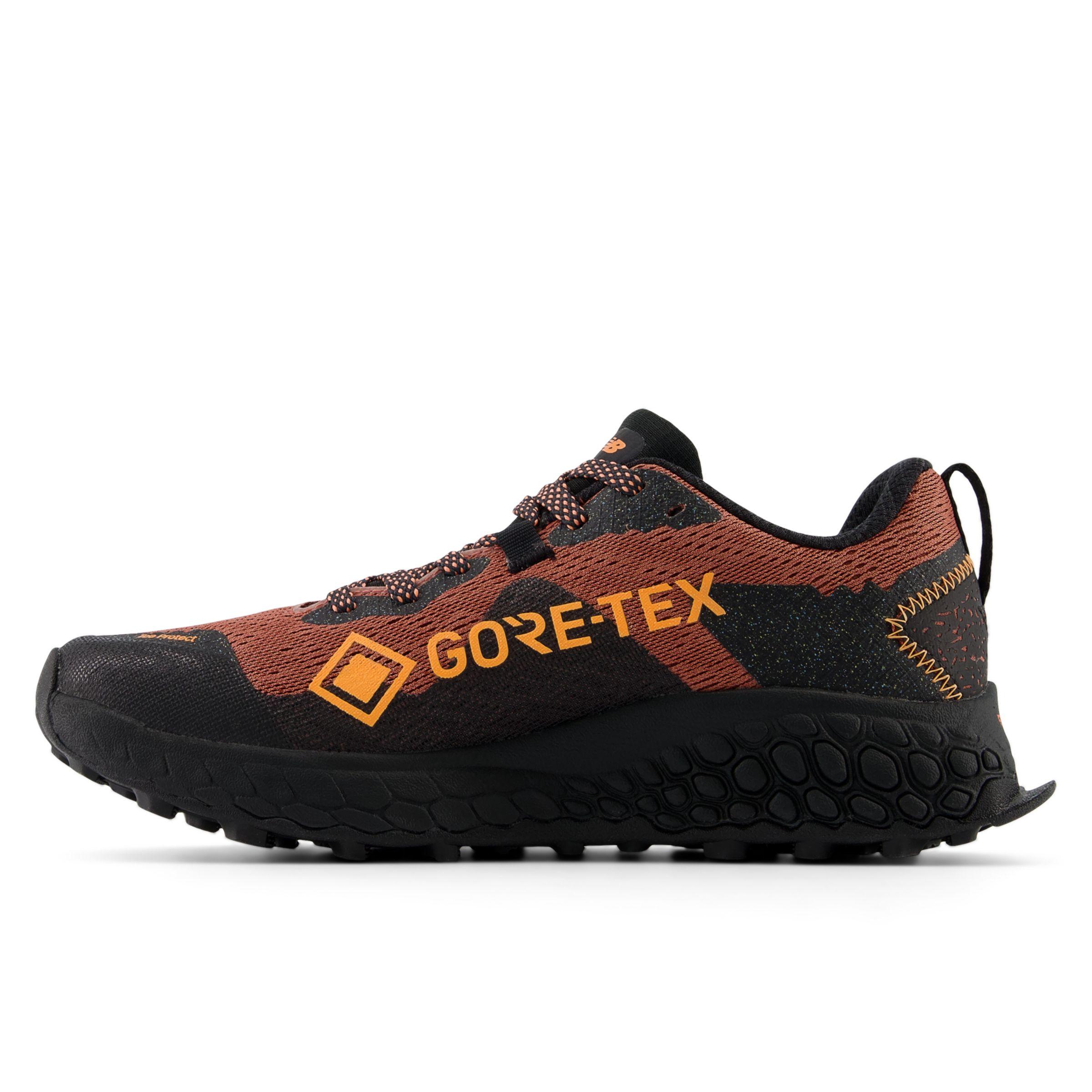 New Balance Fresh Foam X Hierro V7 Gore tex In Brown black orange