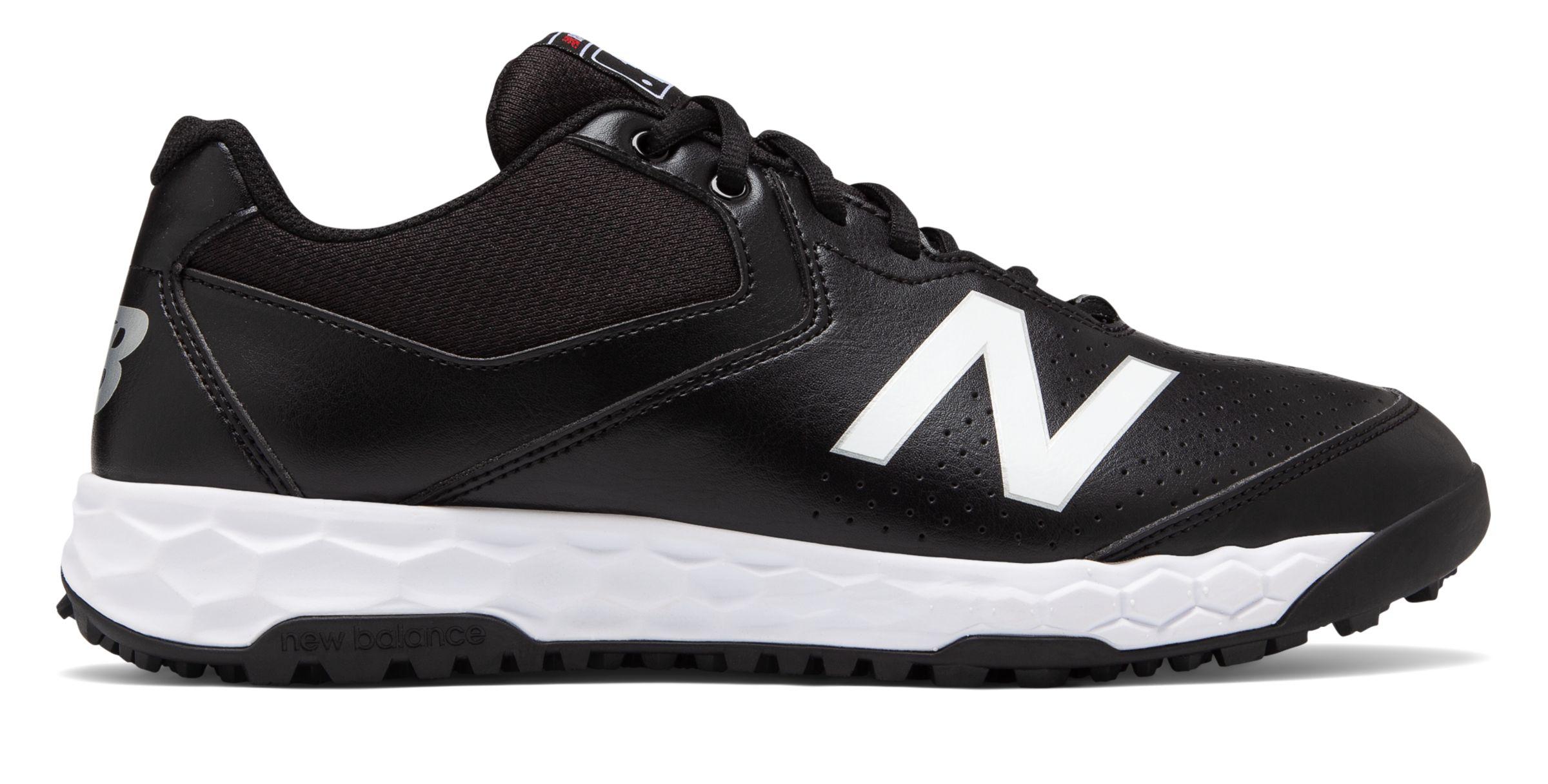 Fresh Foam 950v3 Low-cut Field in Black 