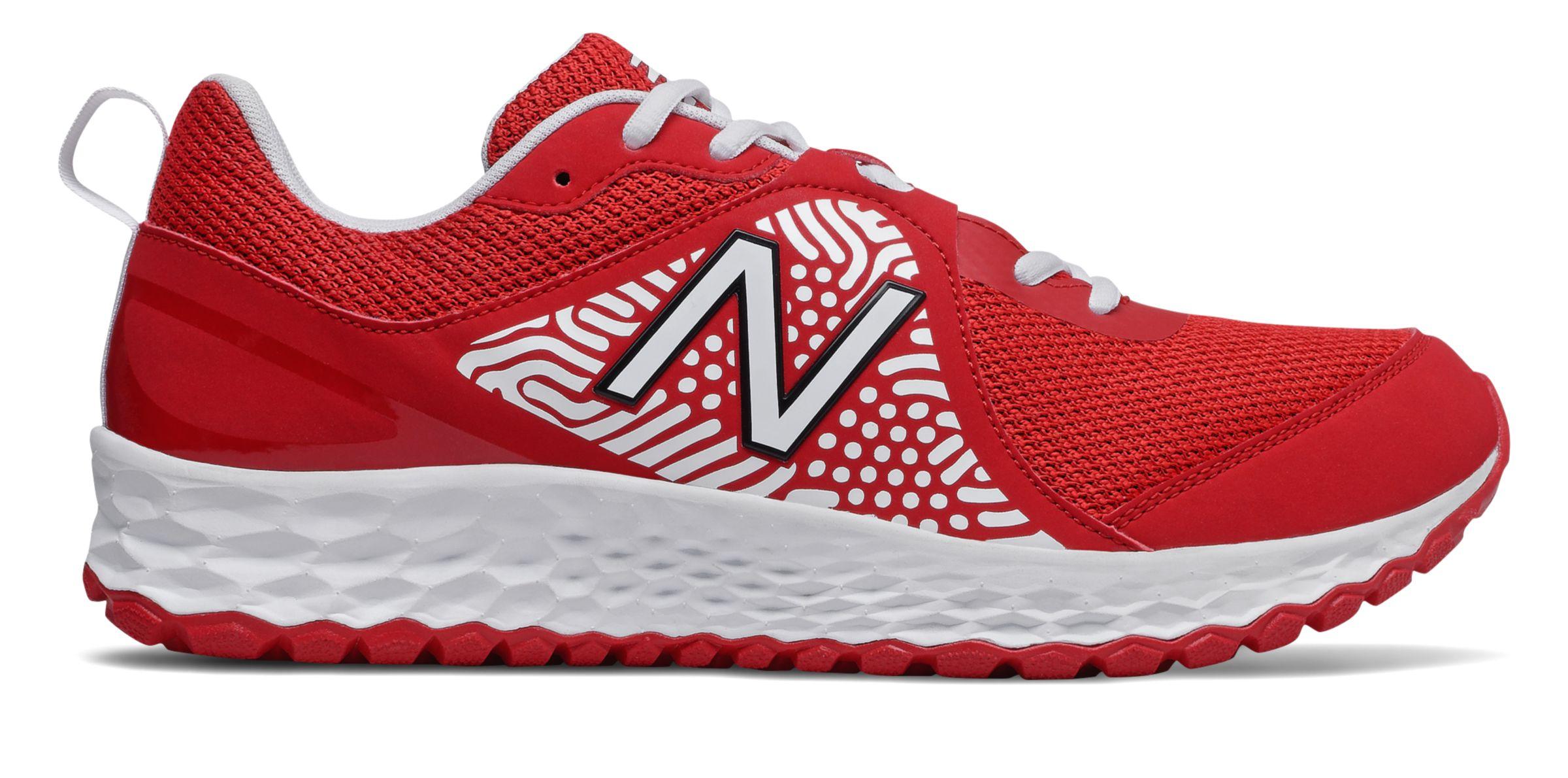 New Balance Fresh Foam 3000v5 Turf in 