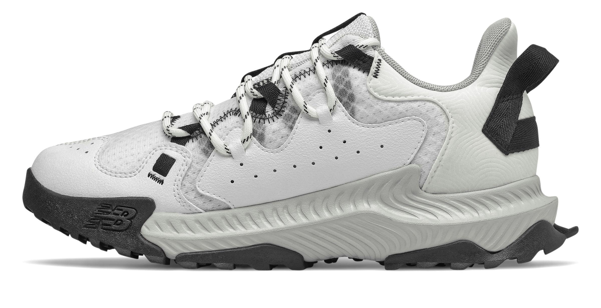 New Balance Shando Trail Running Shoes in White/Black (Gray) - Lyst