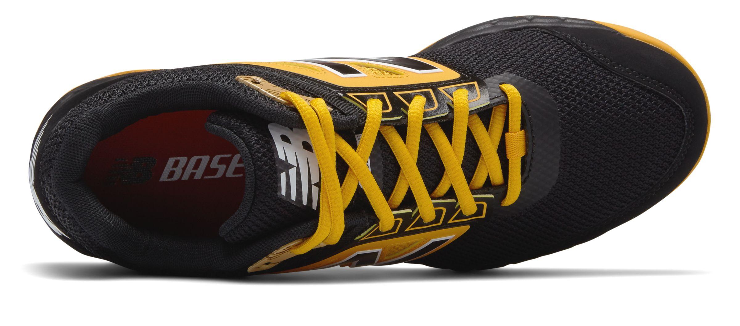 new balance fresh foam 3000v4 men's turf shoes