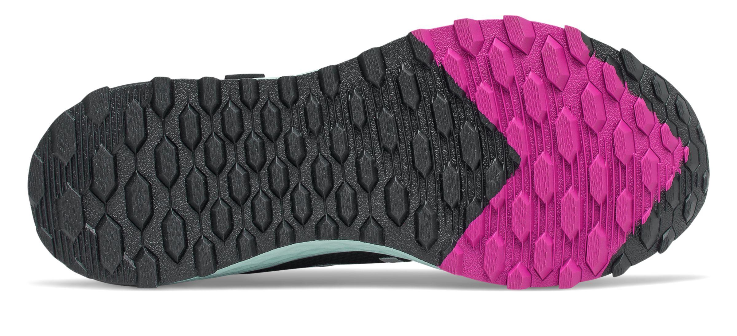 New Balance Fresh Foam Arishi Trail Goretex in Black/Red (Black) - Lyst