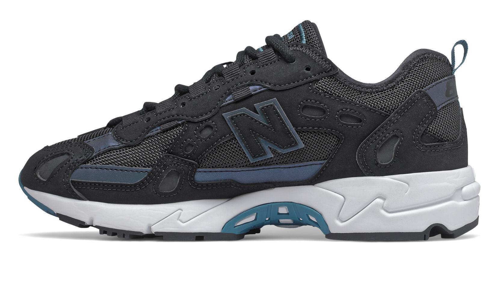 New Balance Damen 827 in Schwarz - Lyst