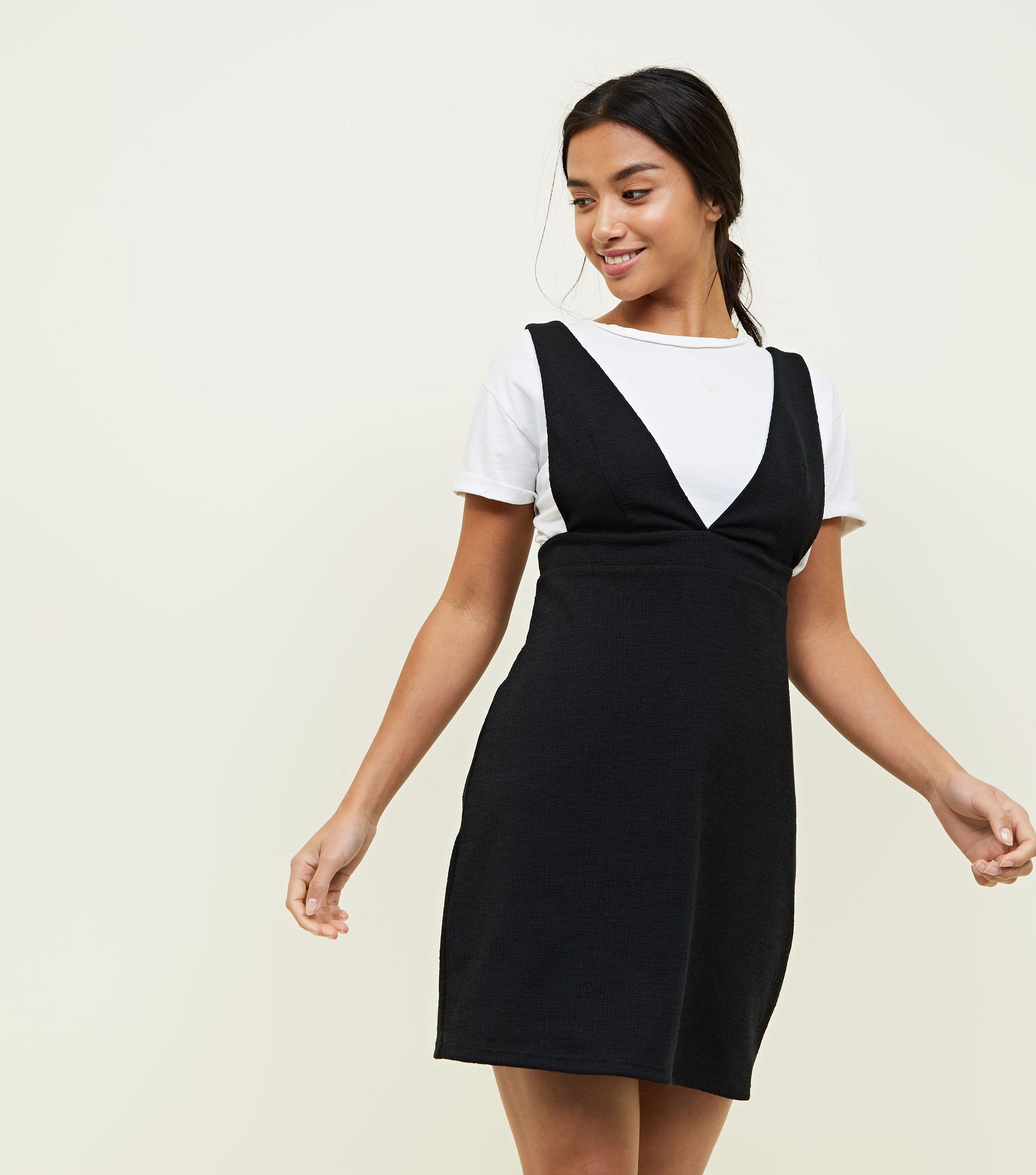 pinafore v neck dress