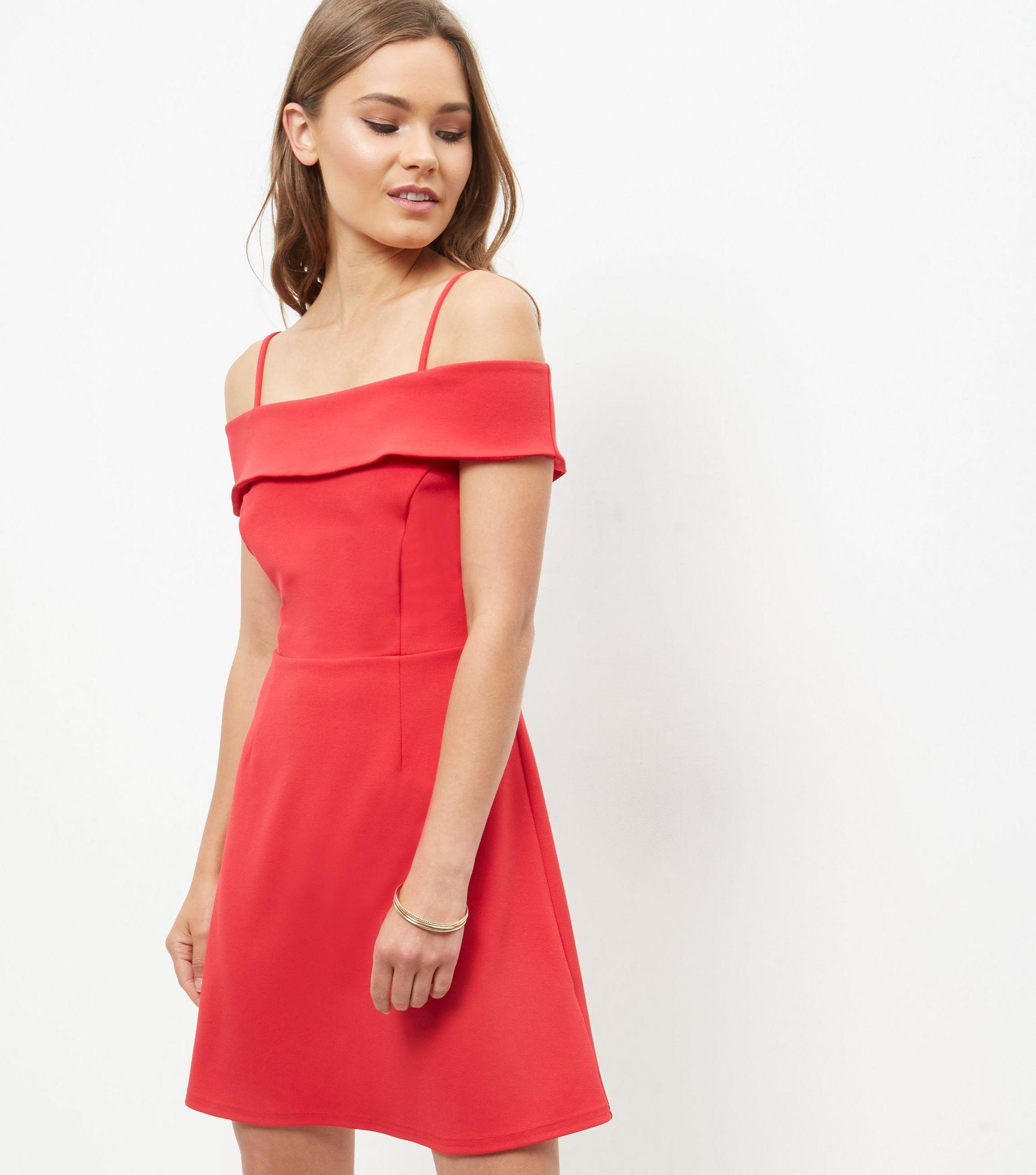 New look red dresses Shop for the latest fashion styles and trends for women at ASOS. Discover our range of women's clothes, accessories, beauty, activewear and more.