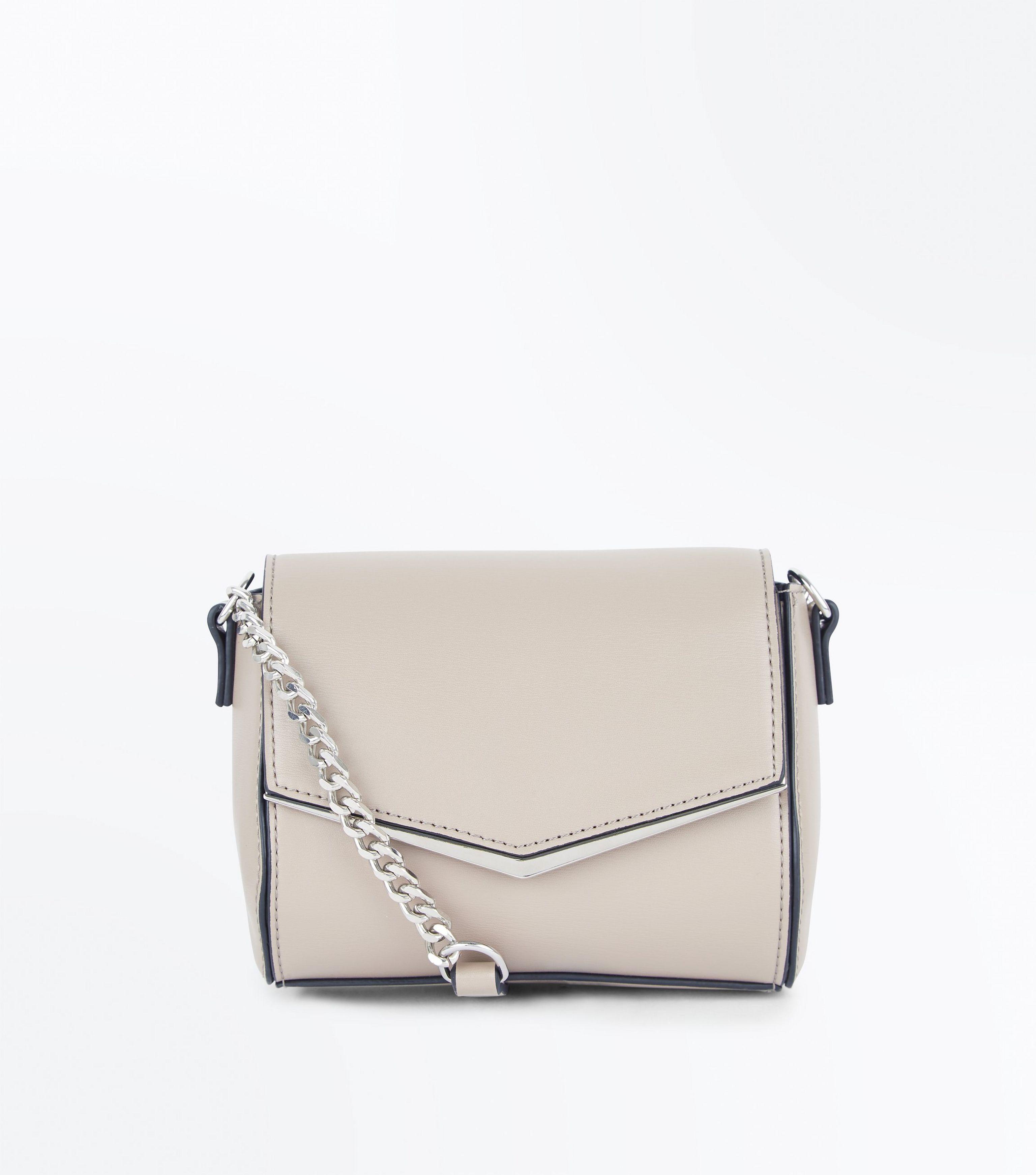 pale grey bag