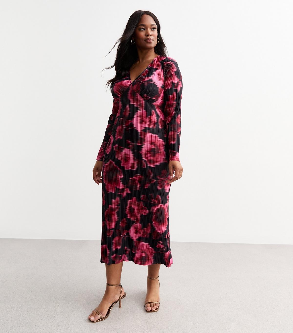 New Look Plus Size Floral Plisse Long Sleeve Midi Dress Curves in Red Lyst UK
