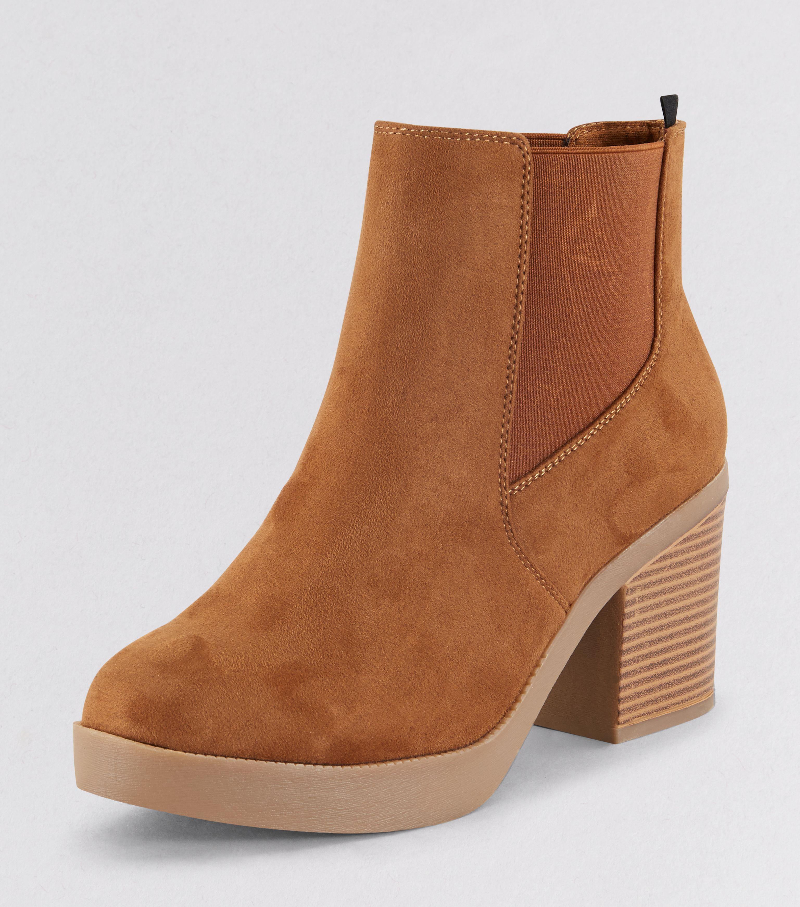 wide fit chunky heel boots