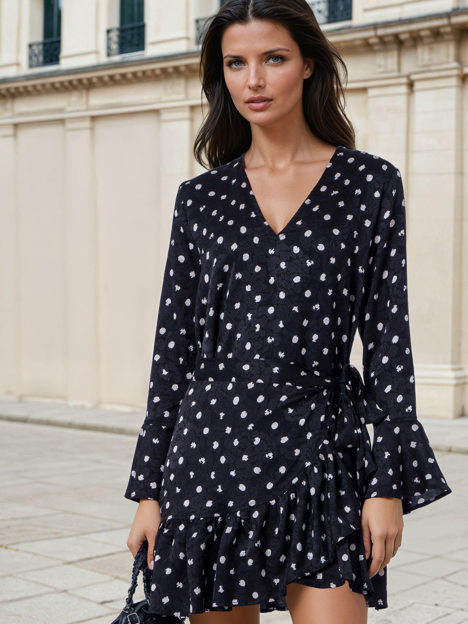monochrome party dress Monochromatic Holiday Looks for Perfect Party Outfits