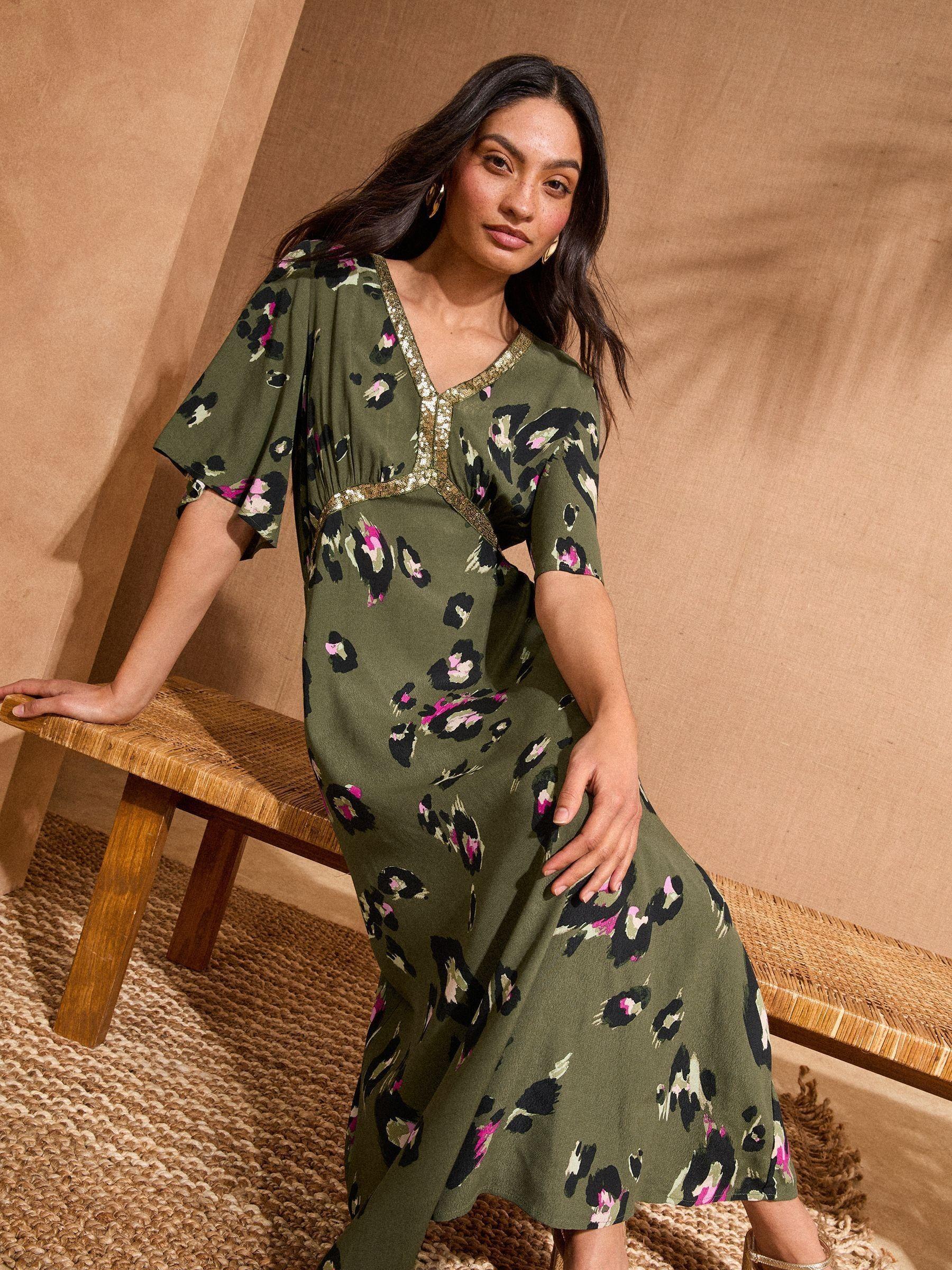 Love & Roses Sequin Angel Sleeve Midi Dress in Green | Lyst Love & Roses Sequin Angel Sleeve Midi Dress in Green | Lyst