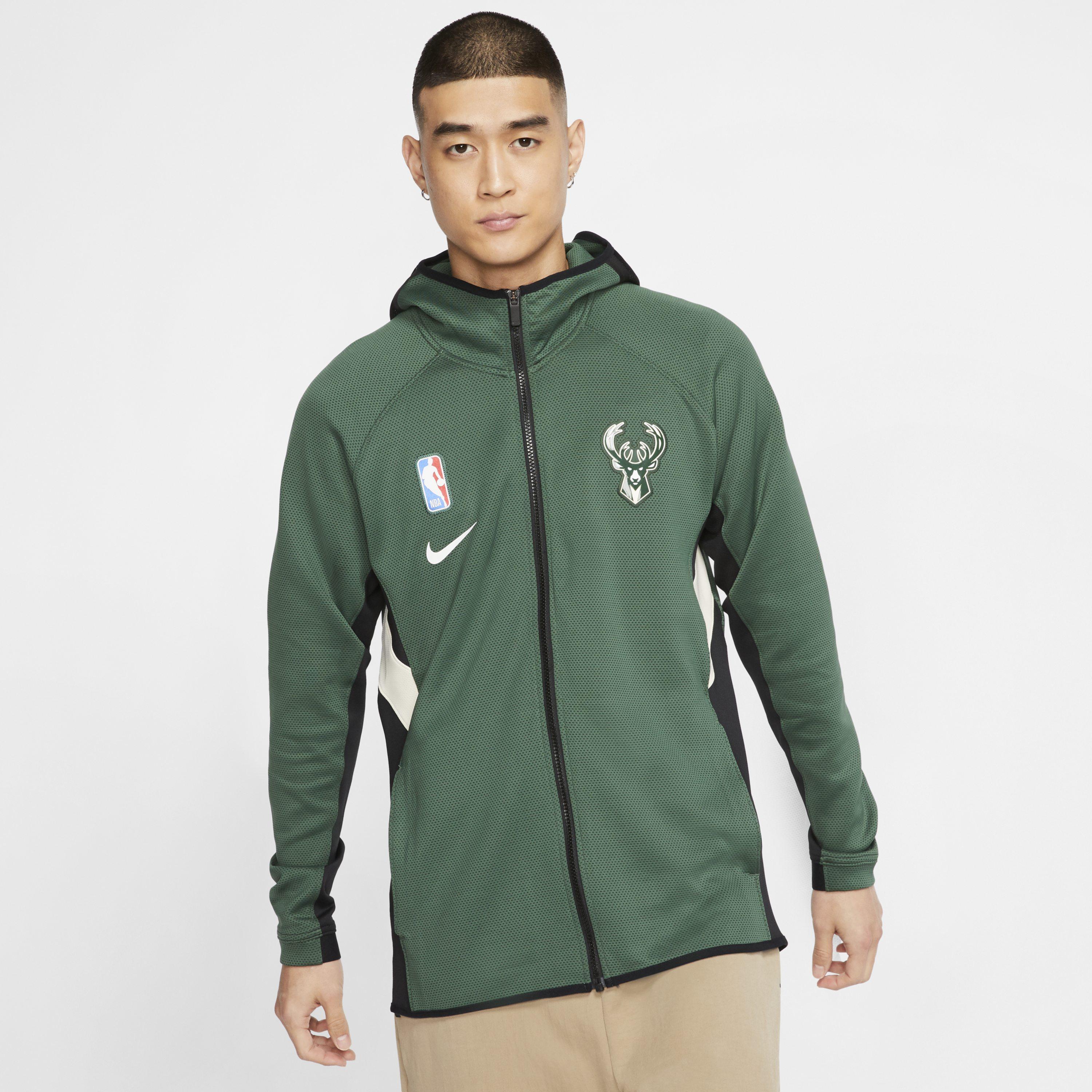 Milwaukee Bucks Spotlight Men's Nike Dri-Fit NBA Pullover Hoodie