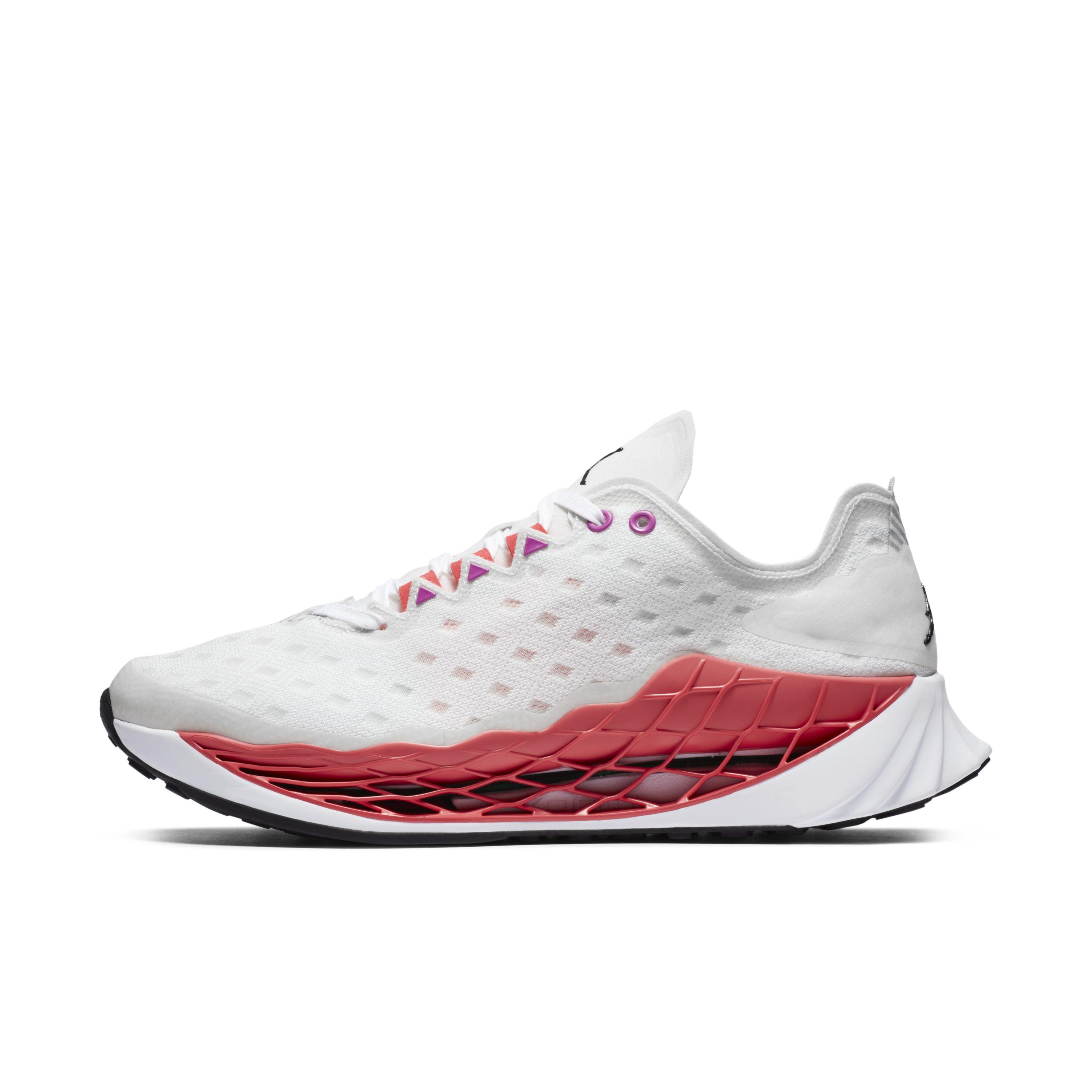 nike jordan ultimate