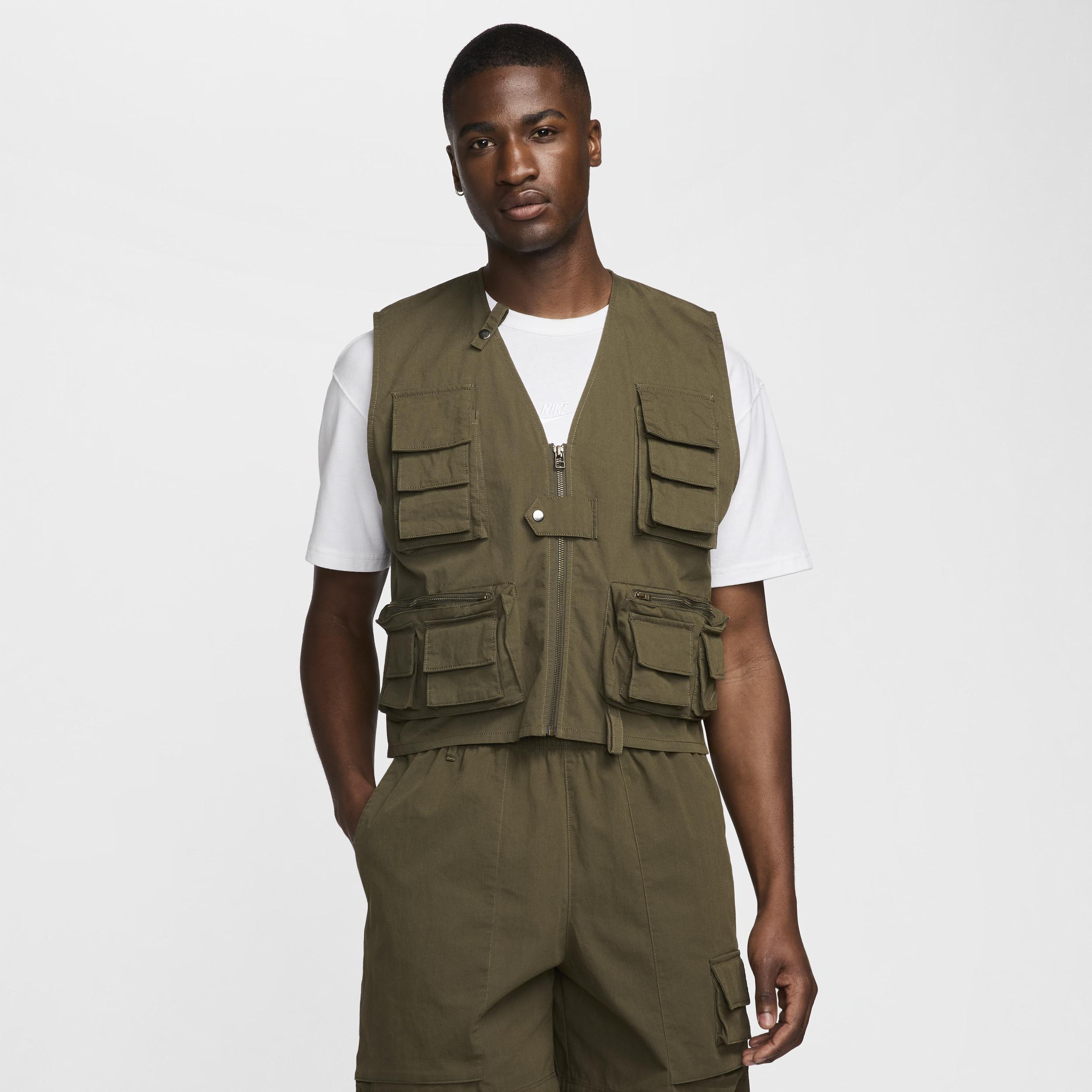 トップス Nike Life Men's Utility Vest Nike Life Utility Vest in Green for Men | Lyst