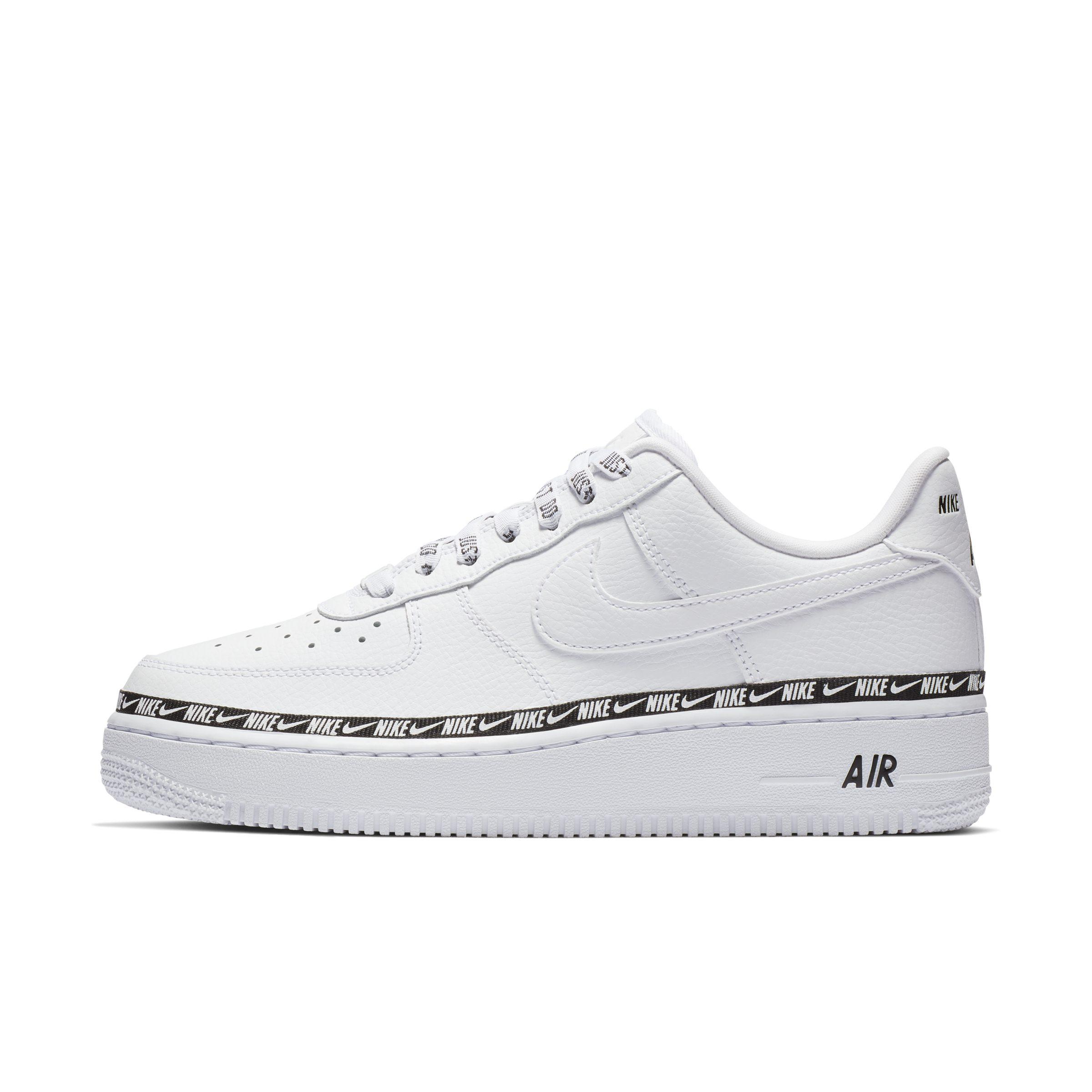 Nike Air Force 1' 07 Se Premium Shoe in White - Lyst