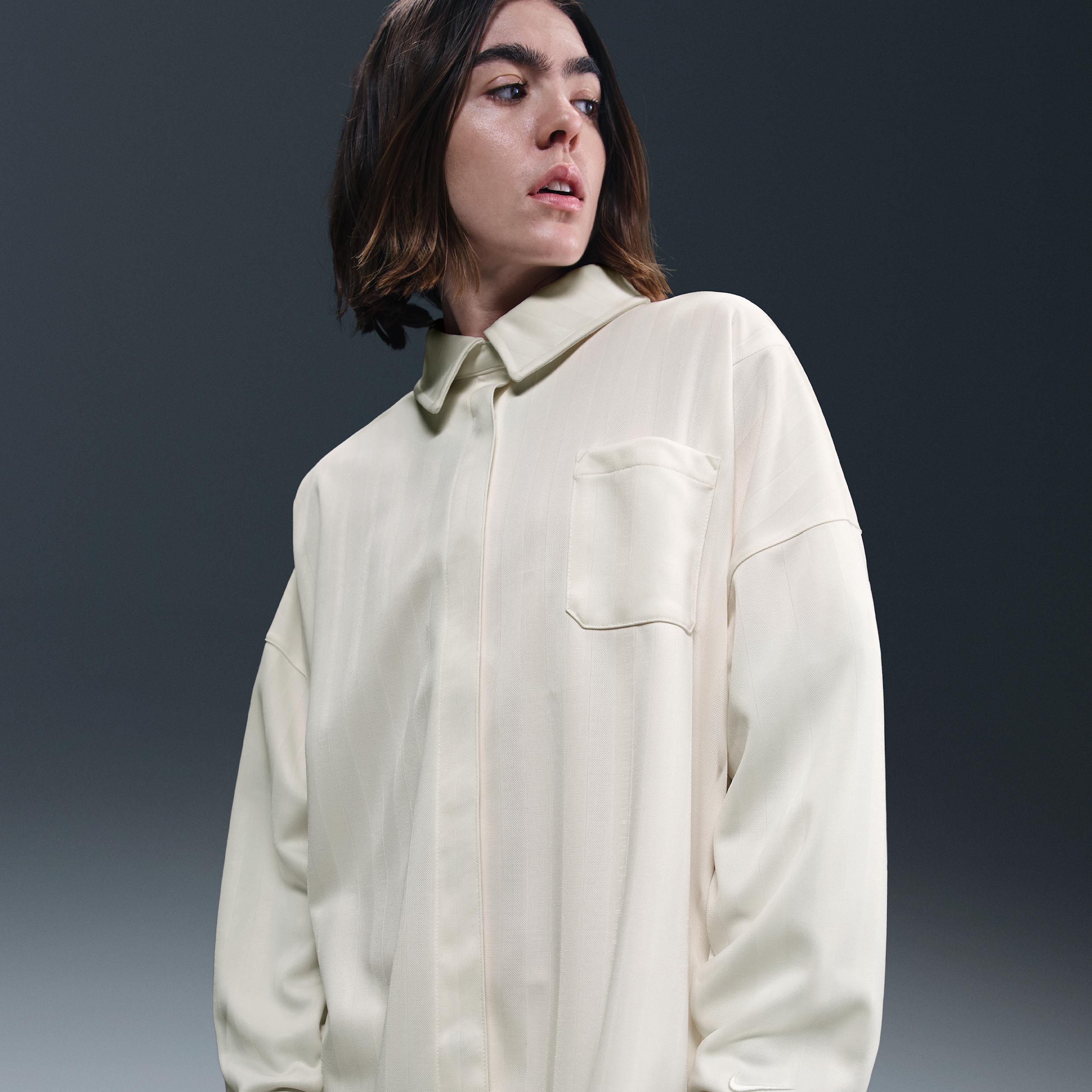 トップス OU Nike Sportswear Oversized Jacquard Striped Button-Down Shirt in