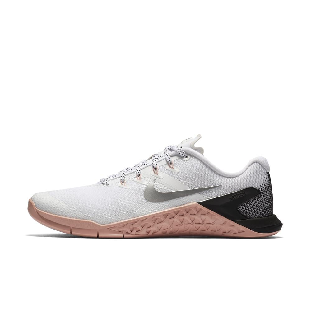 Nike Metcon 4 Women's Training Shoe in White/Rust Pink/Black (White) | Lyst