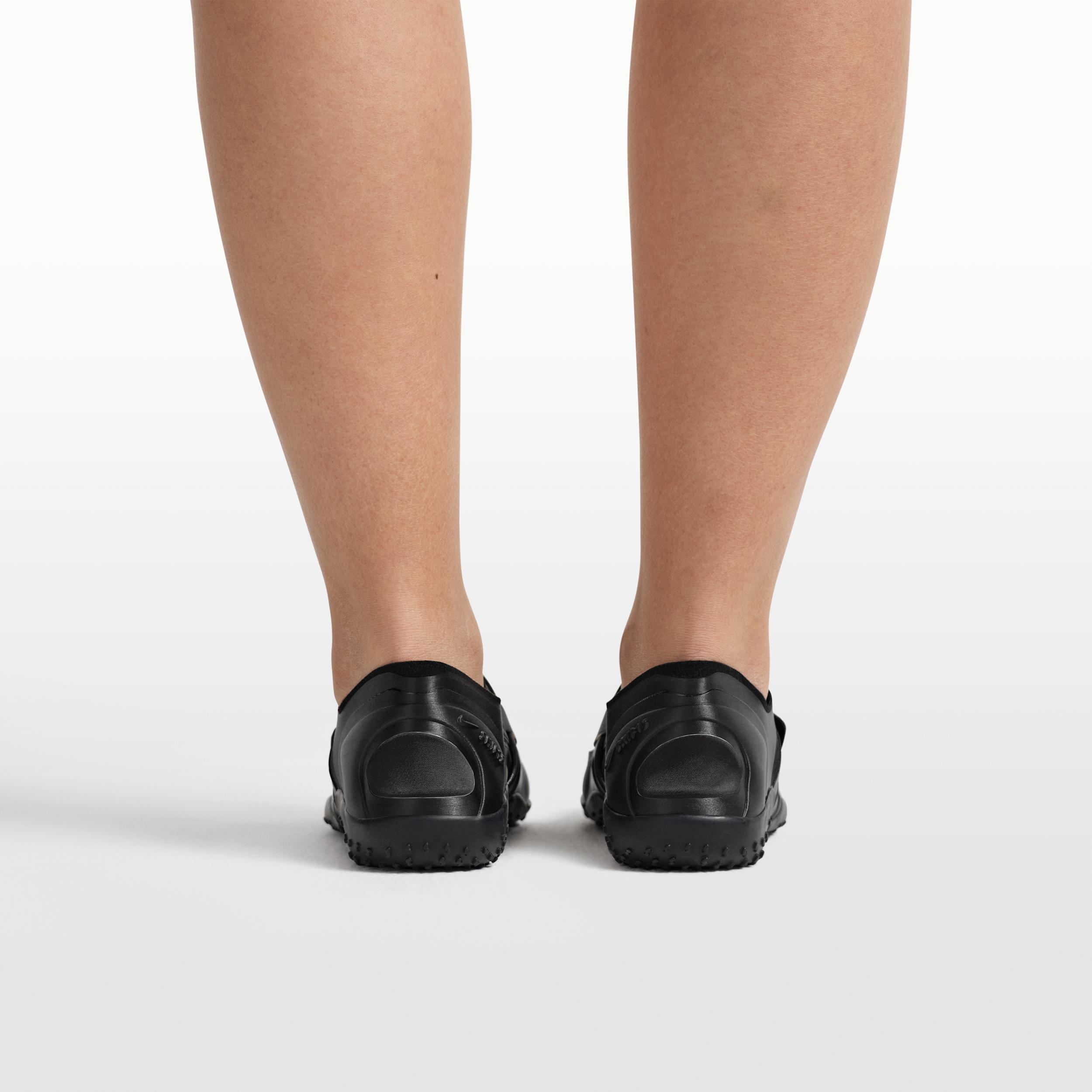 Nike Skims Rift Satin Shoes in Black | Lyst