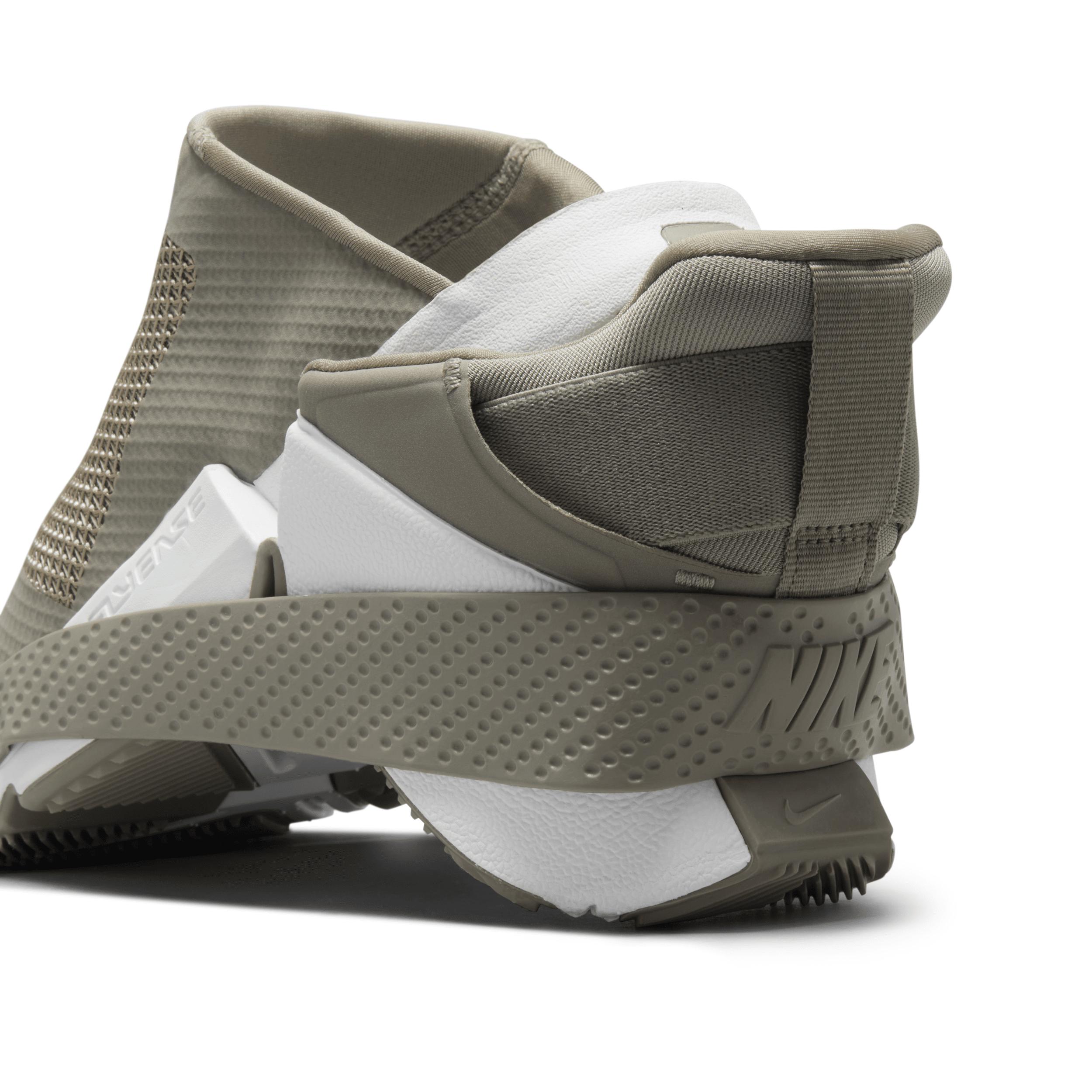 Nike Go Flyease Easy On/Off Shoes in Gray Lyst