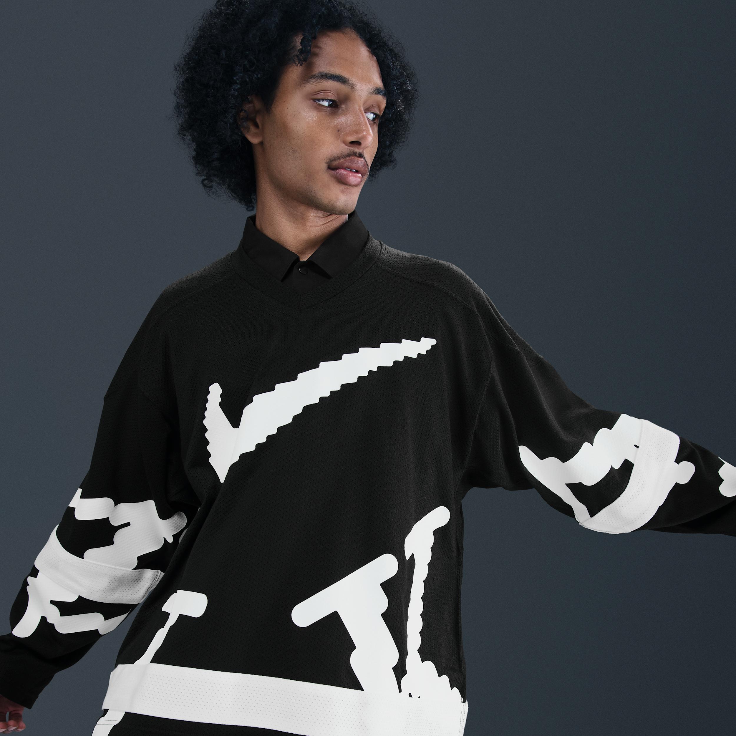 nike-Black-Sportswear-Club-