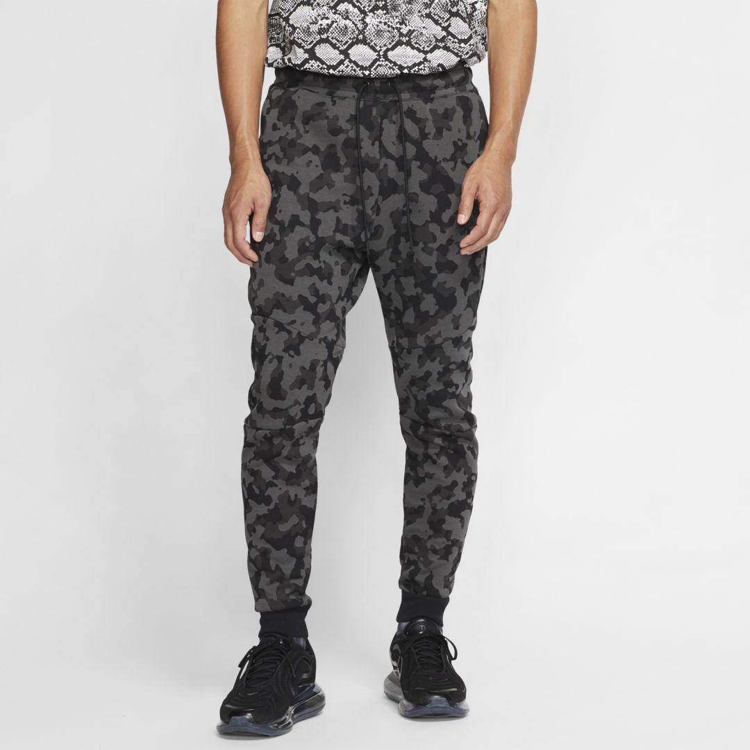 junior black tech fleece joggers