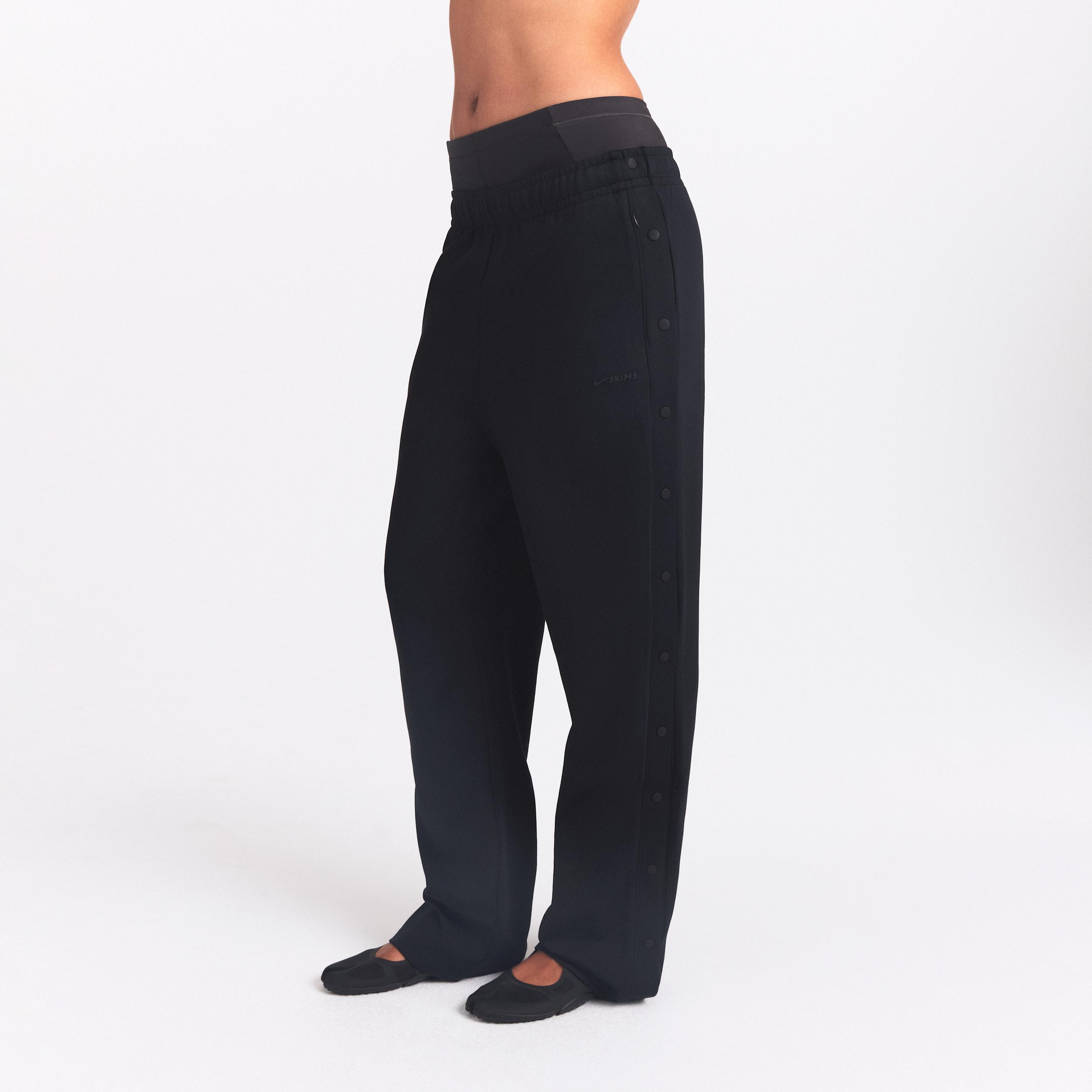 Nike Skims Matte Tricot Side-Snap Pants in Blue | Lyst display picture 1