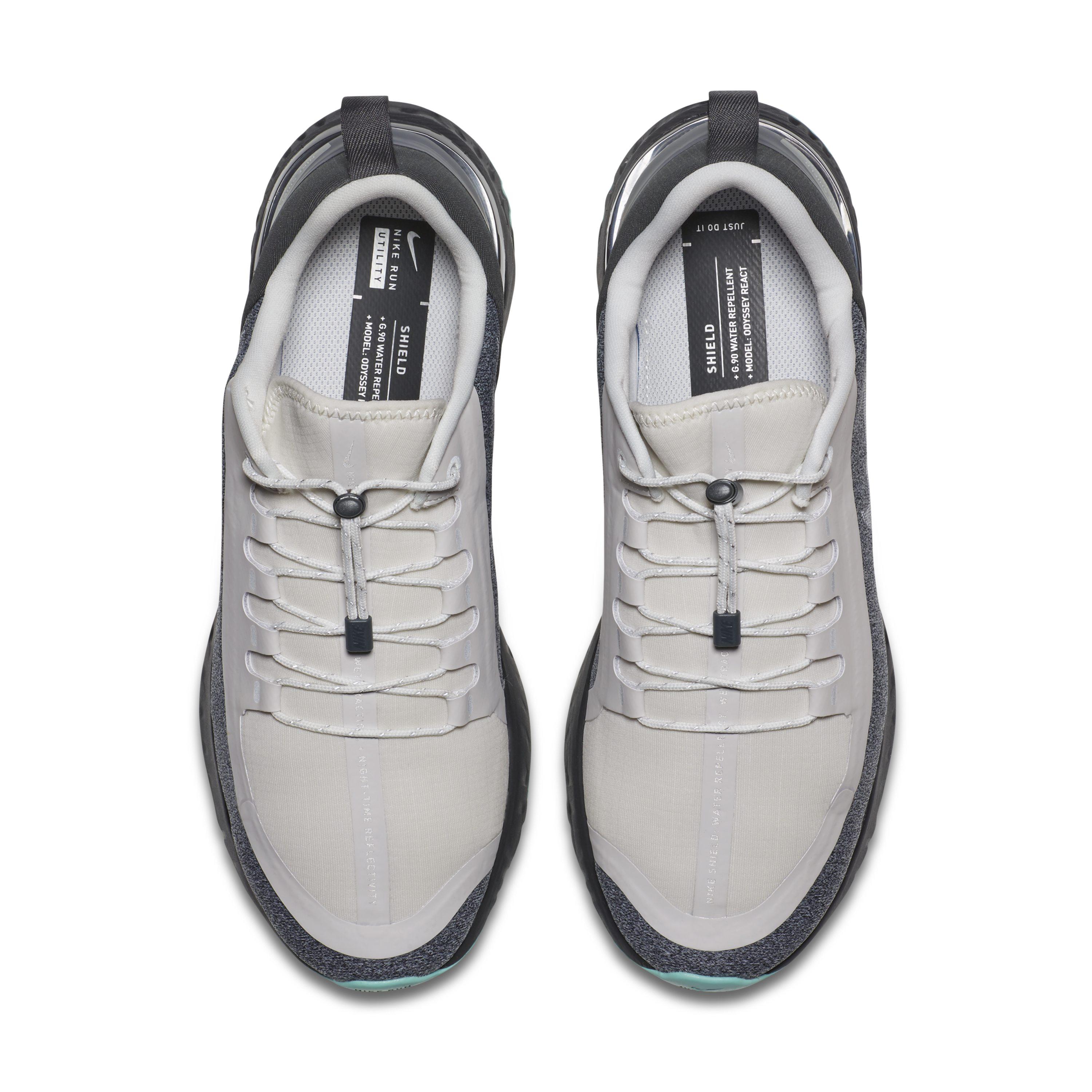 nike run utility shield model odyssey react